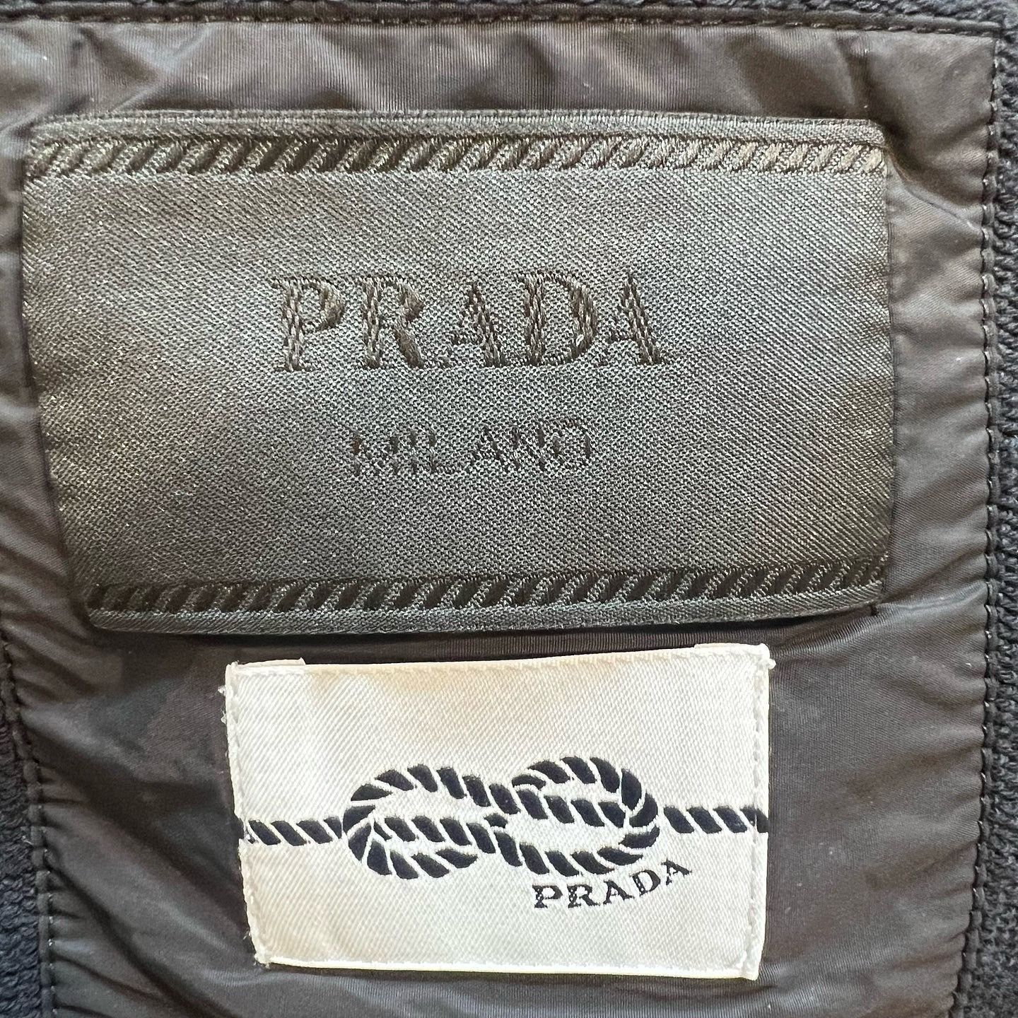 Prada Prada Logo Patch Sweat Shorts Size M Size US 32 / EU 48 - 3 Thumbnail
