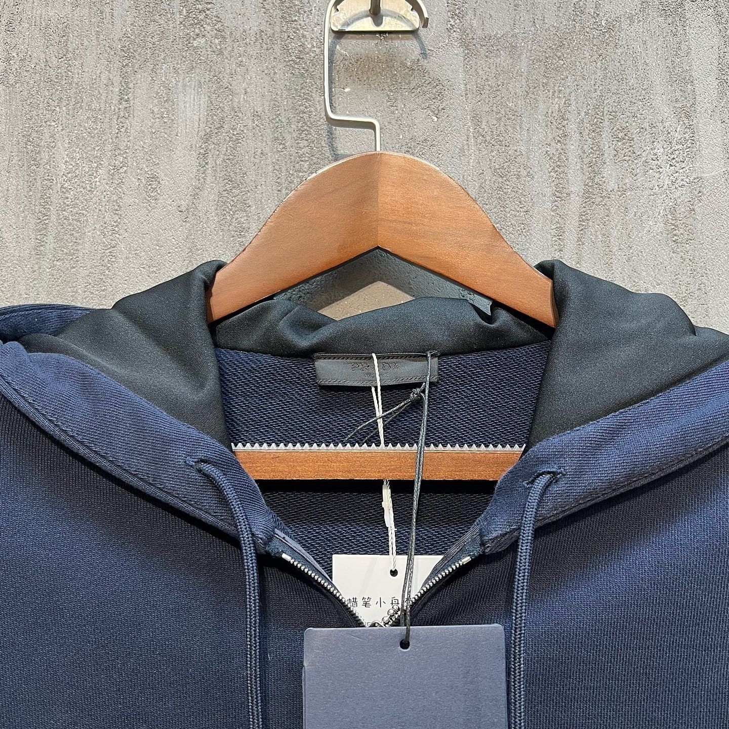 Prada Prada Zip Up Hoodie Blue Size M Size US M / EU 48-50 / 2 - 3 Thumbnail