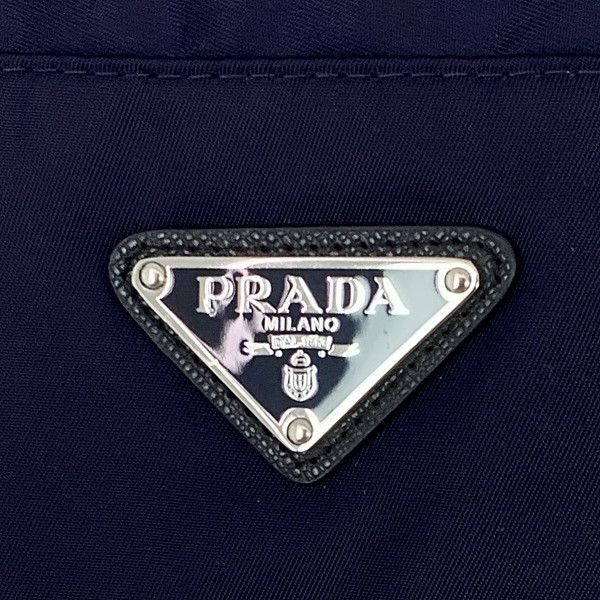 Prada Prada Logo Patch Shorts Size 48 Size US 32 / EU 48 - 7 Thumbnail