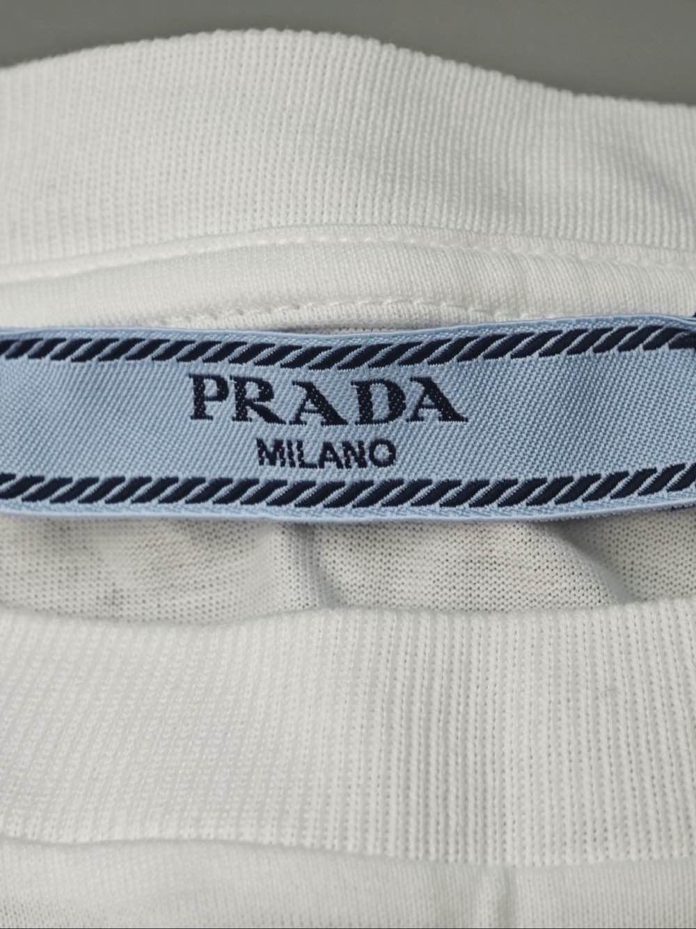 Prada Prada Pocket Detail Short Sleeve T-Shirt Size M Size M / US 6-8 / IT 42-44 - 3 Thumbnail