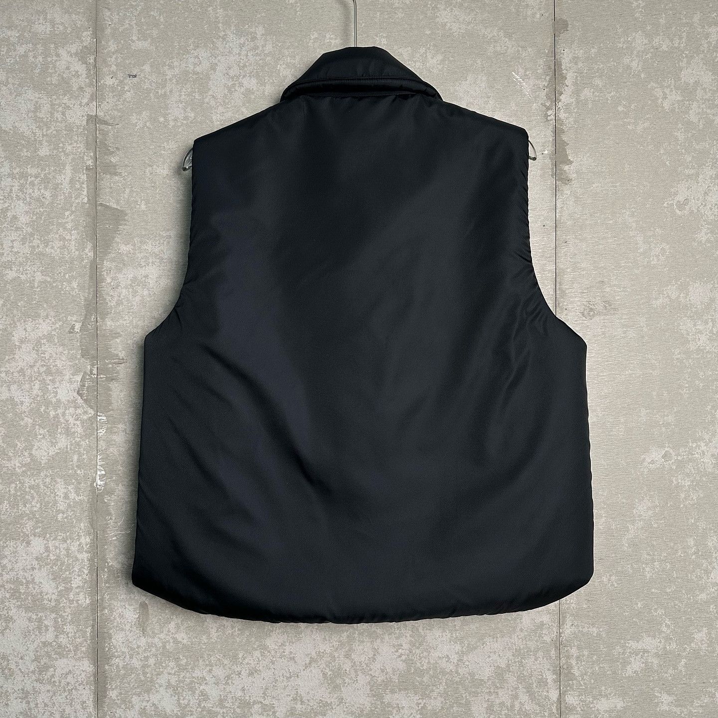 Prada Prada Re-Nylon Puffer Vest Size 38 Size XS / US 0-2 / IT 36-38 - 2 Thumbnail