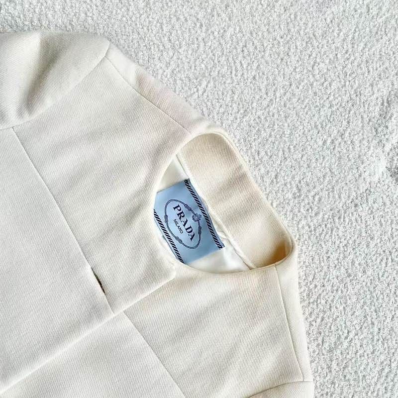 Prada Prada White Wool Coat Size 36S Size XS / US 0-2 / IT 36-38 - 3 Thumbnail