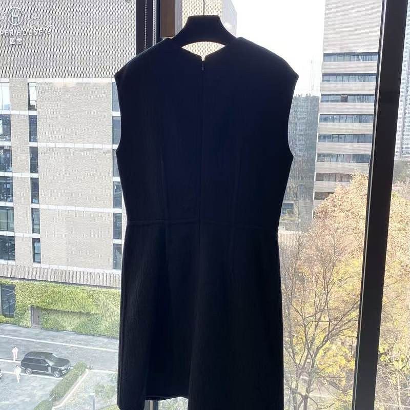 Prada Prada Wool Blend Sleeveless Mini Dress Size 42 Size M / US 6-8 / IT 42-44 - 2 Thumbnail