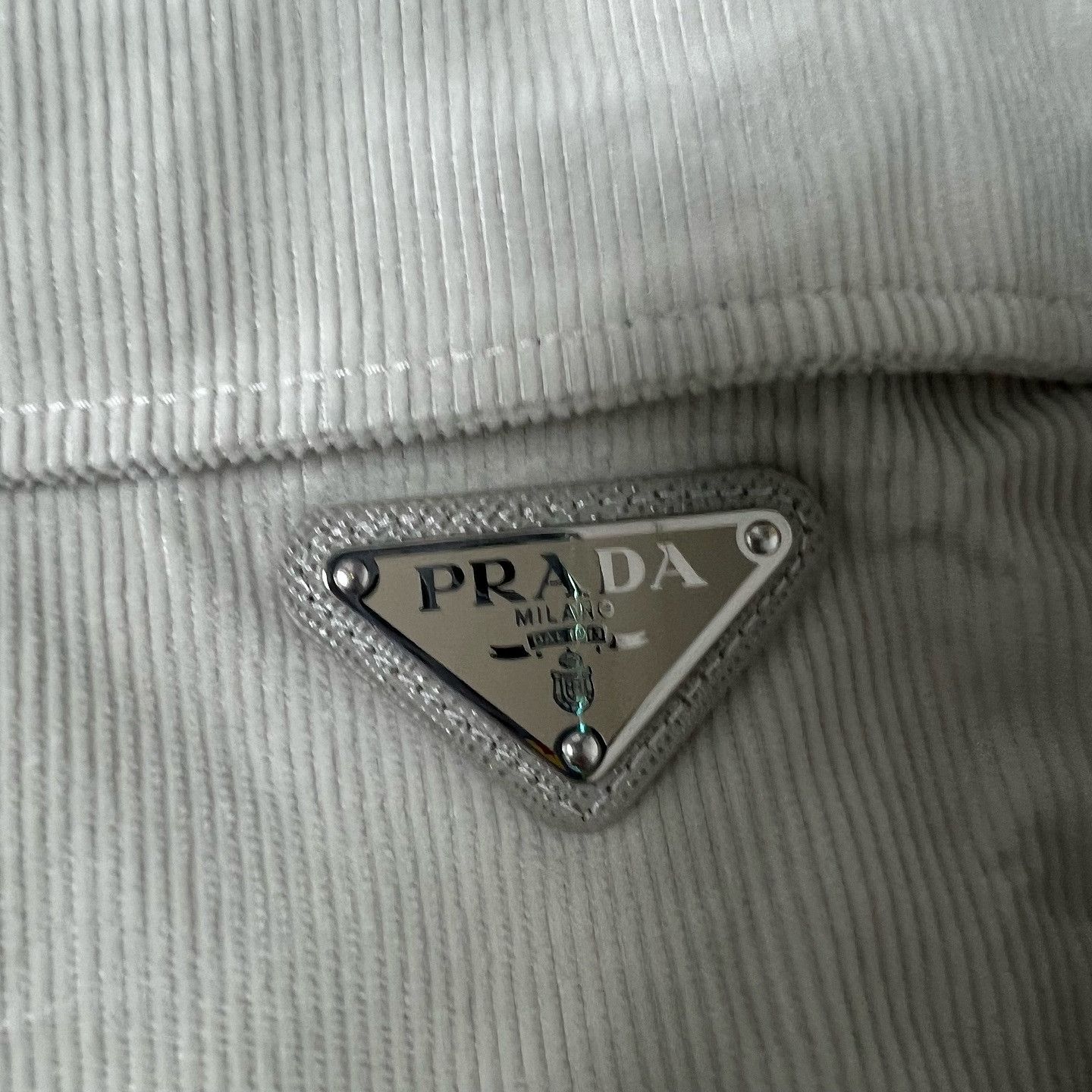 Prada Prada Logo Corduroy Shirt Size S Size US S / EU 44-46 / 1 - 6 Thumbnail