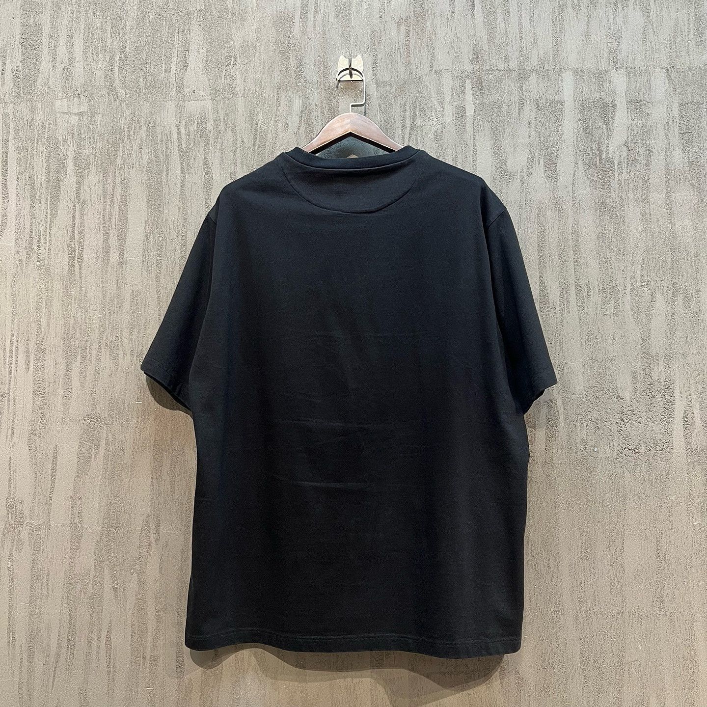 Prada Prada Triangle Logo Pocket T-Shirt Size XXL Size US XXL / EU 58 / 5 - 2 Thumbnail