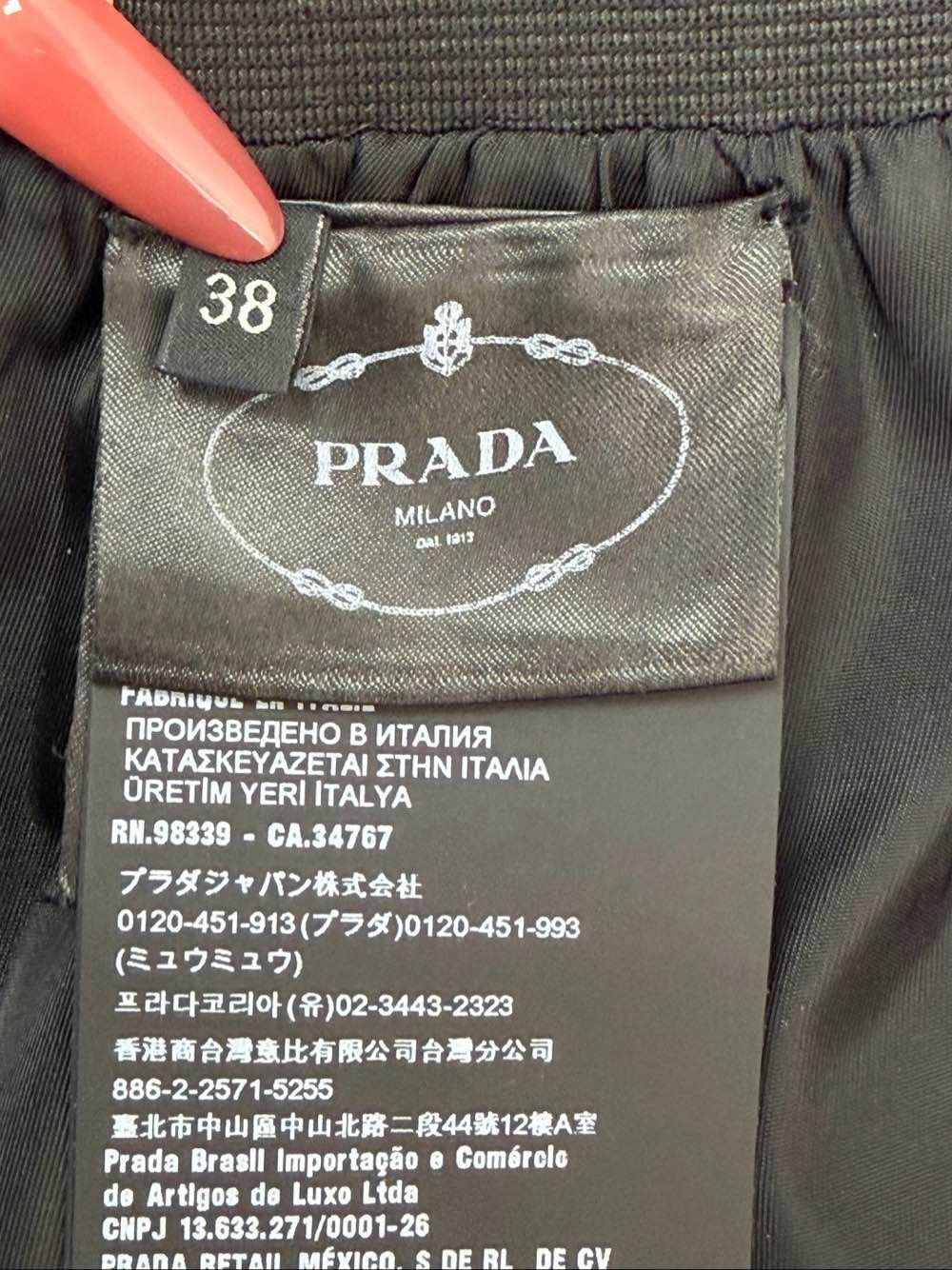 Prada Prada Mini Skirt with Pouch Size 38 Size 26" / US 2 / IT 38 - 4 Thumbnail