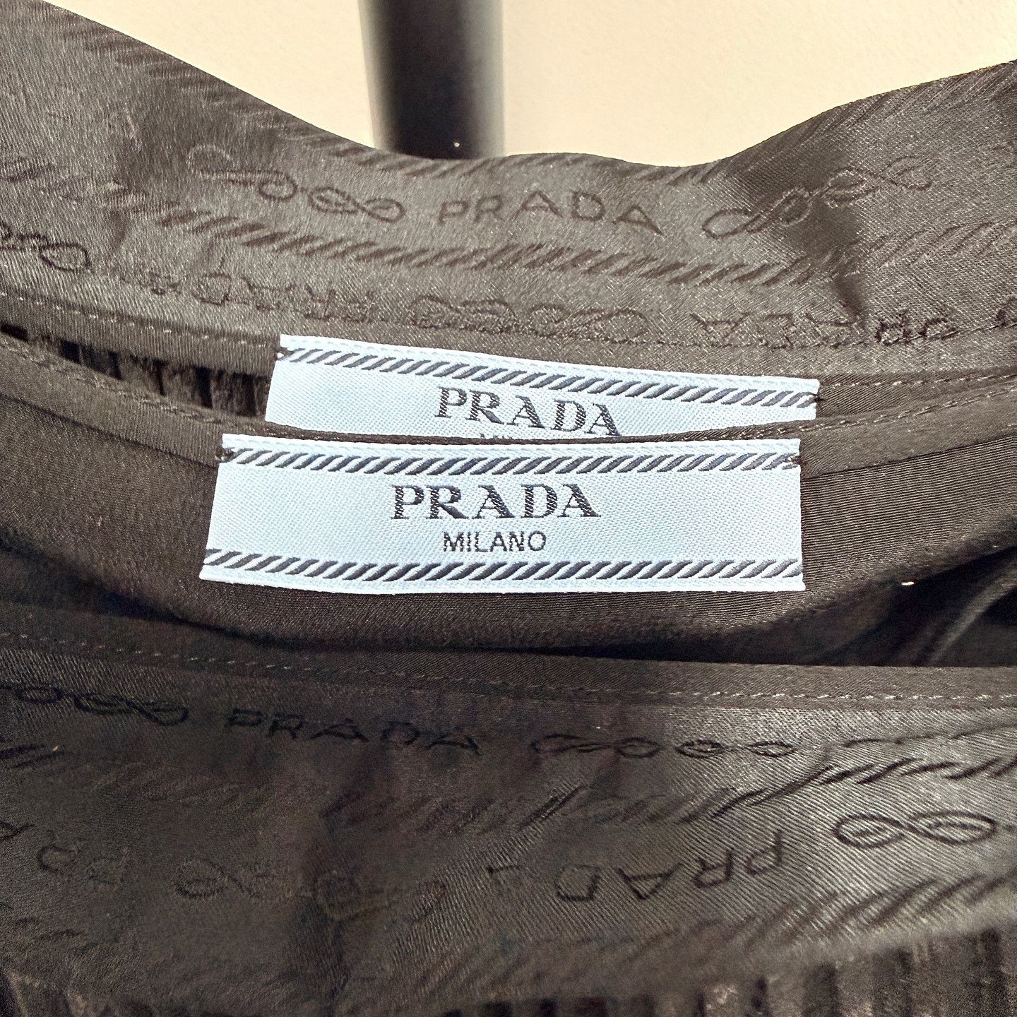 Prada Prada Logo Jacquard Pleated Midi Skirt IT 38 Size 26" / US 2 / IT 38 - 3 Thumbnail