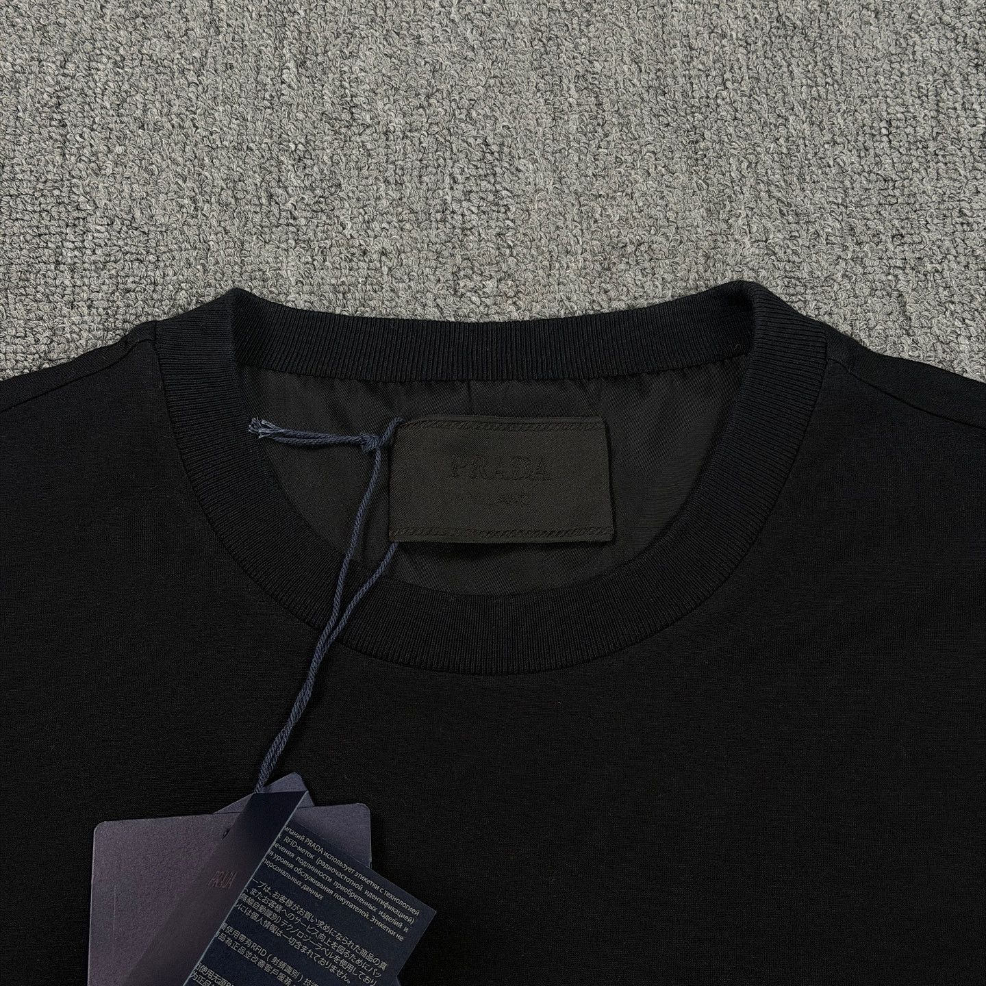 Prada Prada Re-Nylon Pocket T-Shirt Size M Size US M / EU 48-50 / 2 - 3 Thumbnail