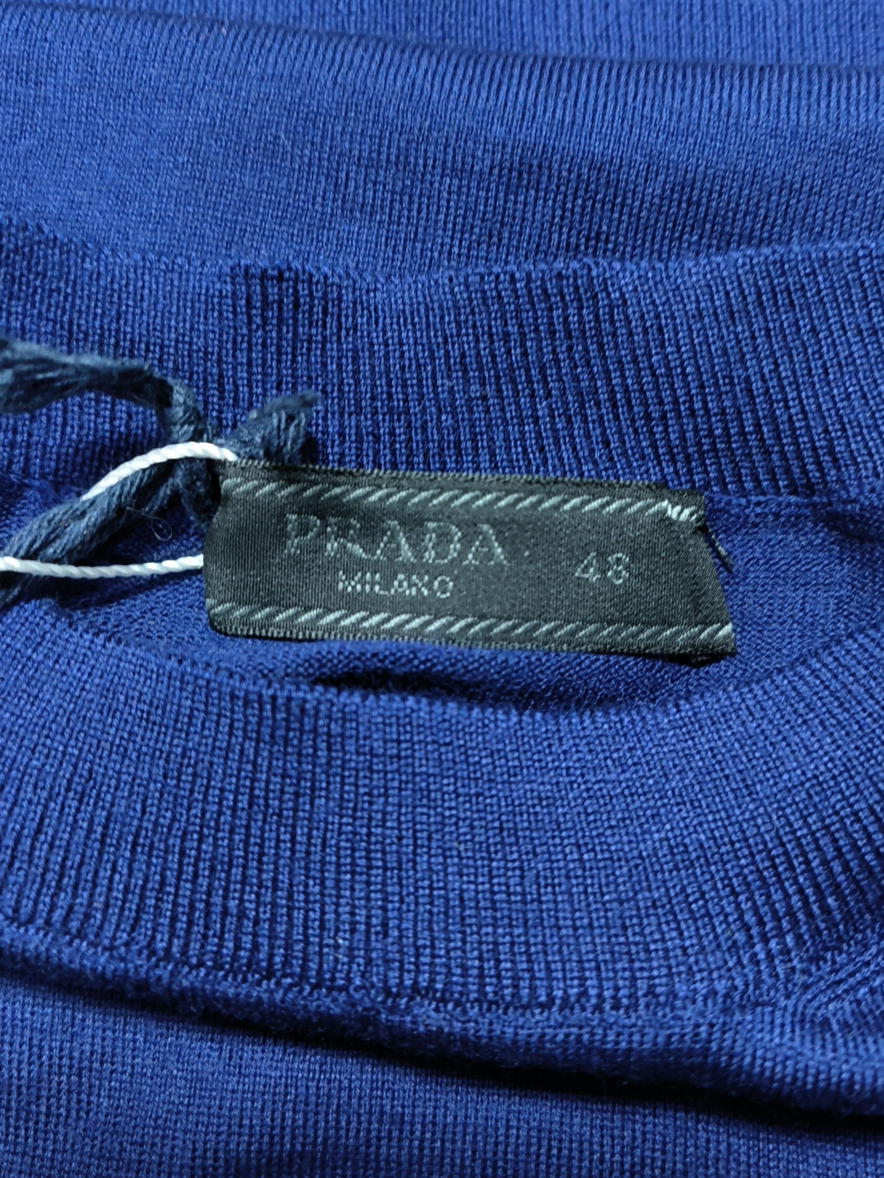 Prada Prada Logo Embroidered Knit T-Shirt Size 48 Size US M / EU 48-50 / 2 - 3 Thumbnail