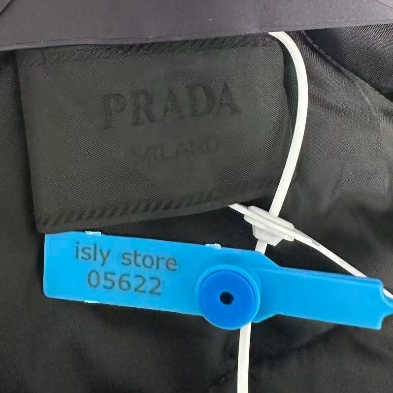 Prada Prada Re-Nylon Fur Collar Bomber Jacket Size S Size US S / EU 44-46 / 1 - 3 Thumbnail
