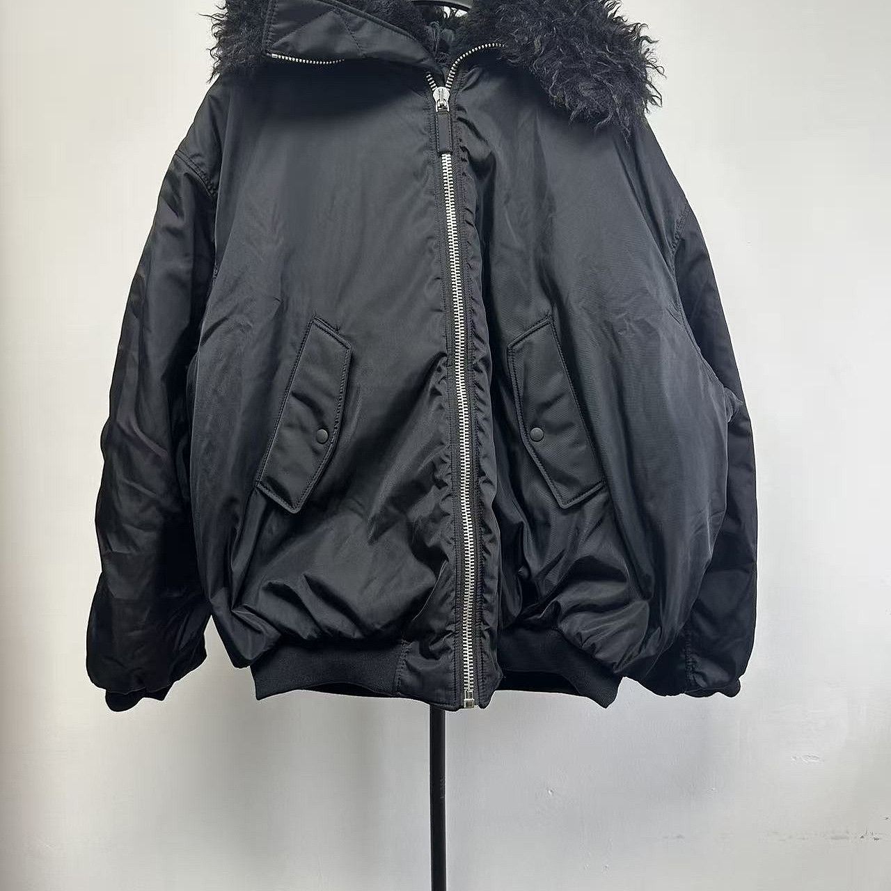 Prada Prada Re-Nylon Fur Collar Bomber Jacket Size S Size US S / EU 44-46 / 1 - 5 Thumbnail