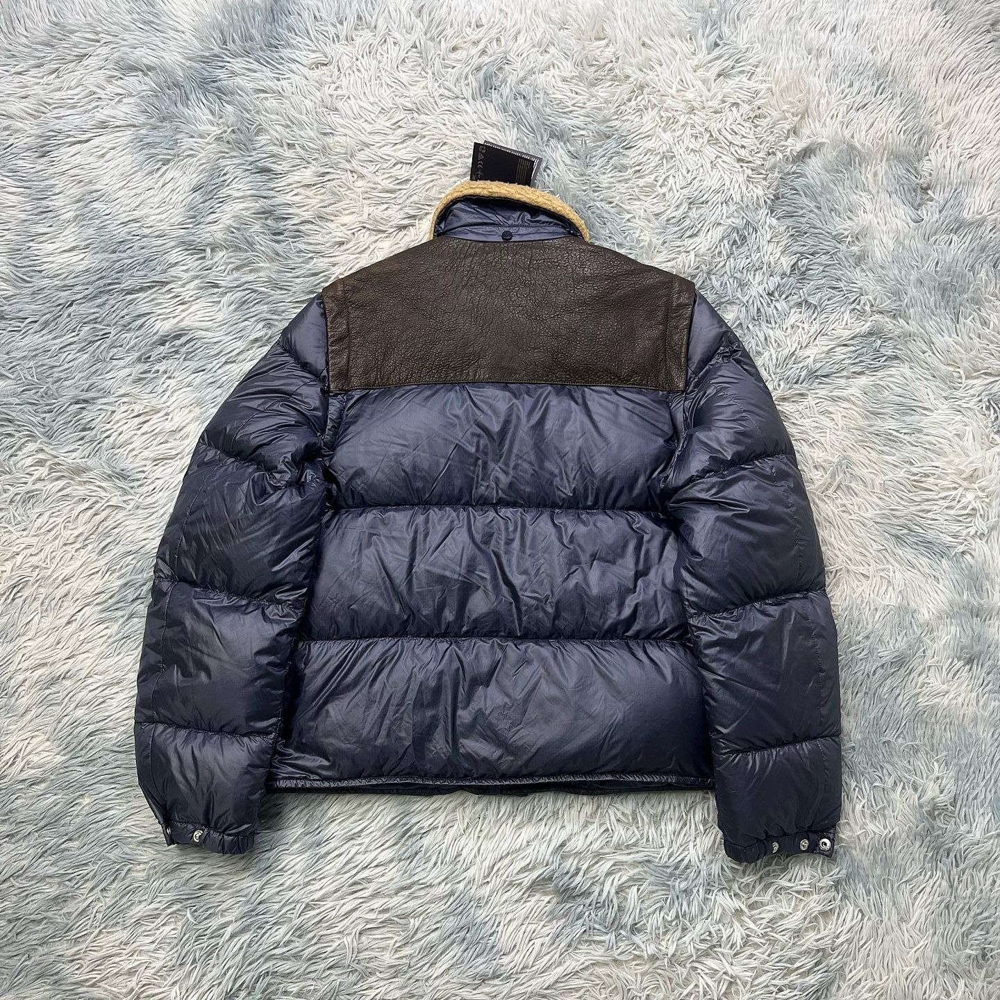 Prada Prada Shearling Collar Down Jacket Size L Size US L / EU 52-54 / 3 - 2 Thumbnail
