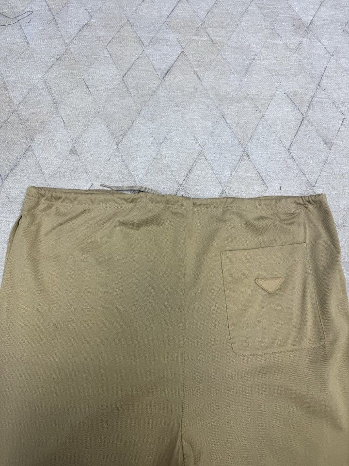 Prada Prada Logo Patch Shorts Size L Size US 34 / EU 50 - 7 Thumbnail