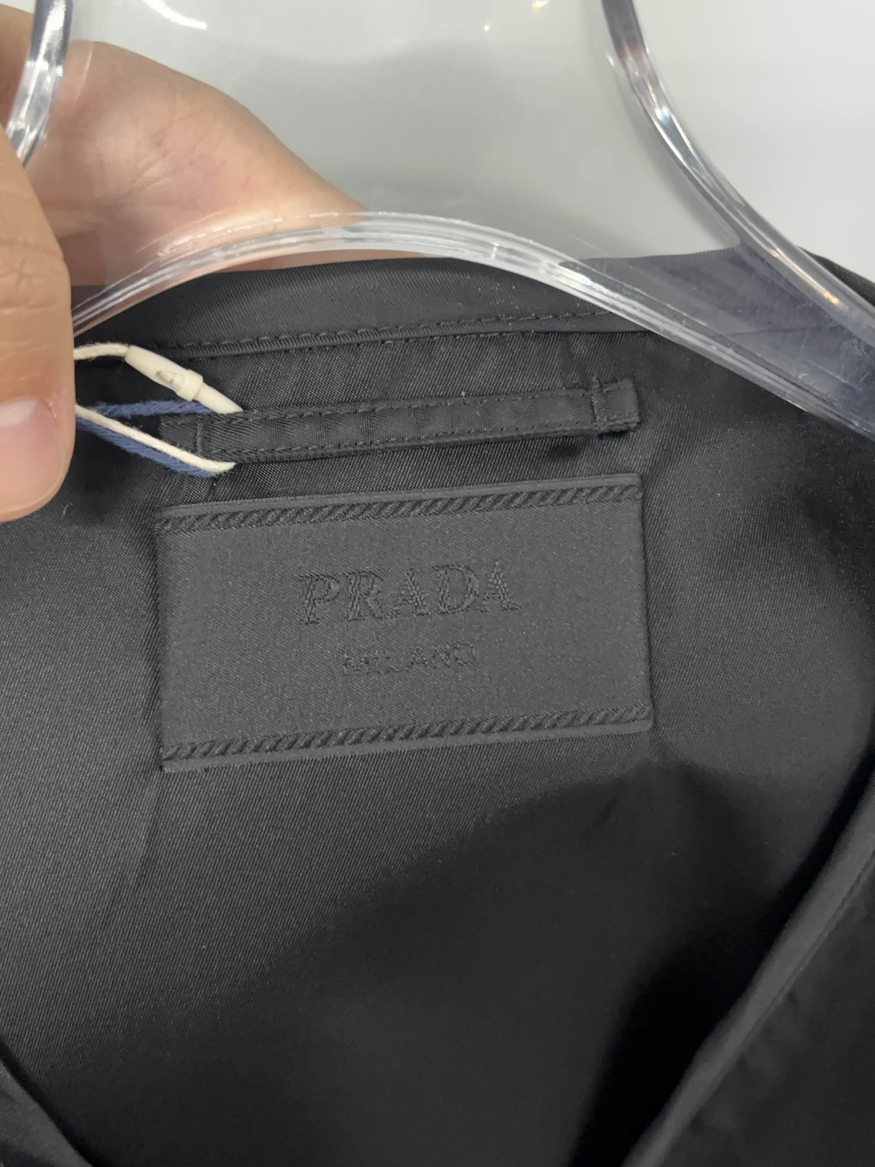 Prada Prada Re-Nylon Logo Plaque Vest Size L Size US L / EU 52-54 / 3 - 3 Thumbnail