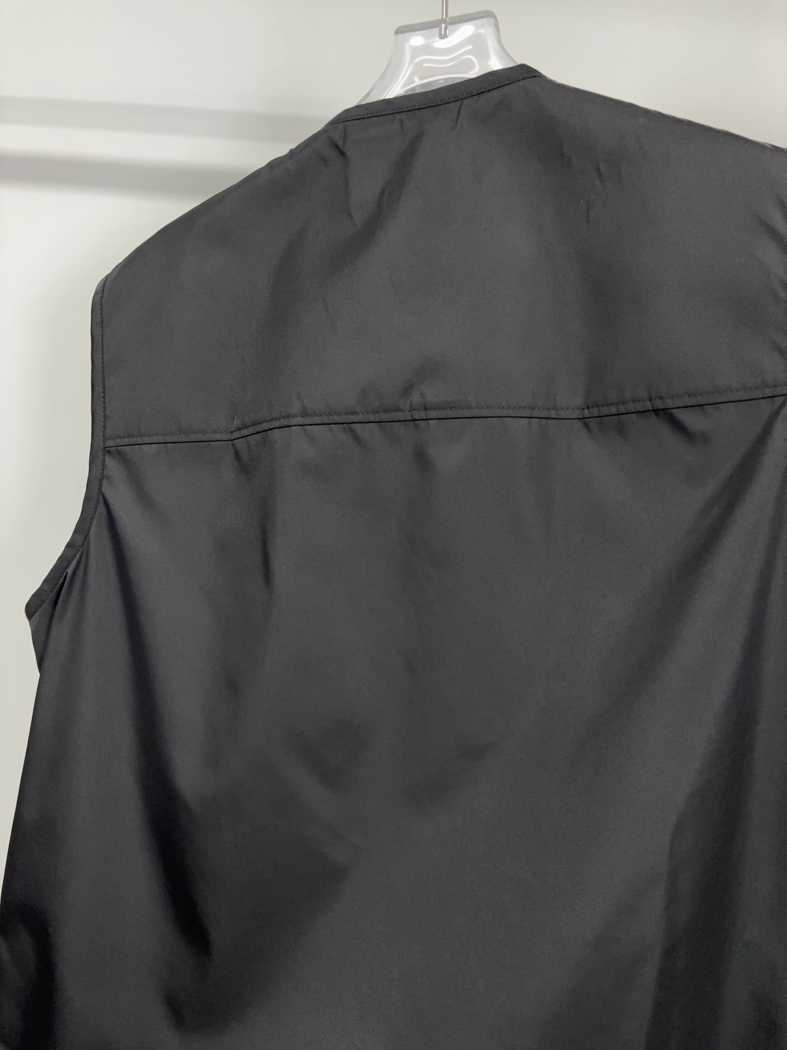 Prada Prada Re-Nylon Logo Plaque Vest Size L Size US L / EU 52-54 / 3 - 9 Thumbnail