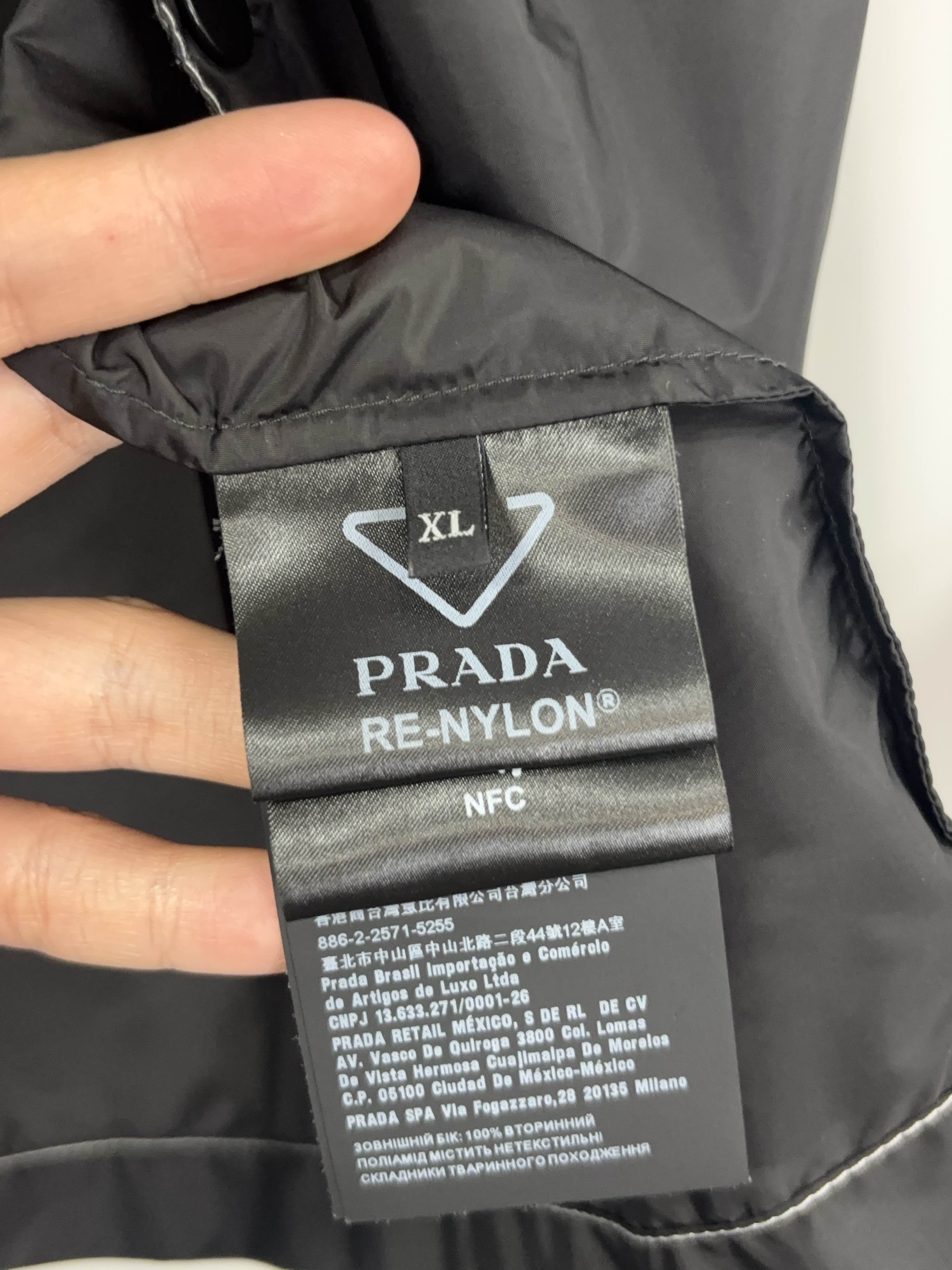 Prada Prada Re-Nylon Contrast Stitch Short Sleeve Shirt XL Size US XL / EU 56 / 4 - 6 Thumbnail