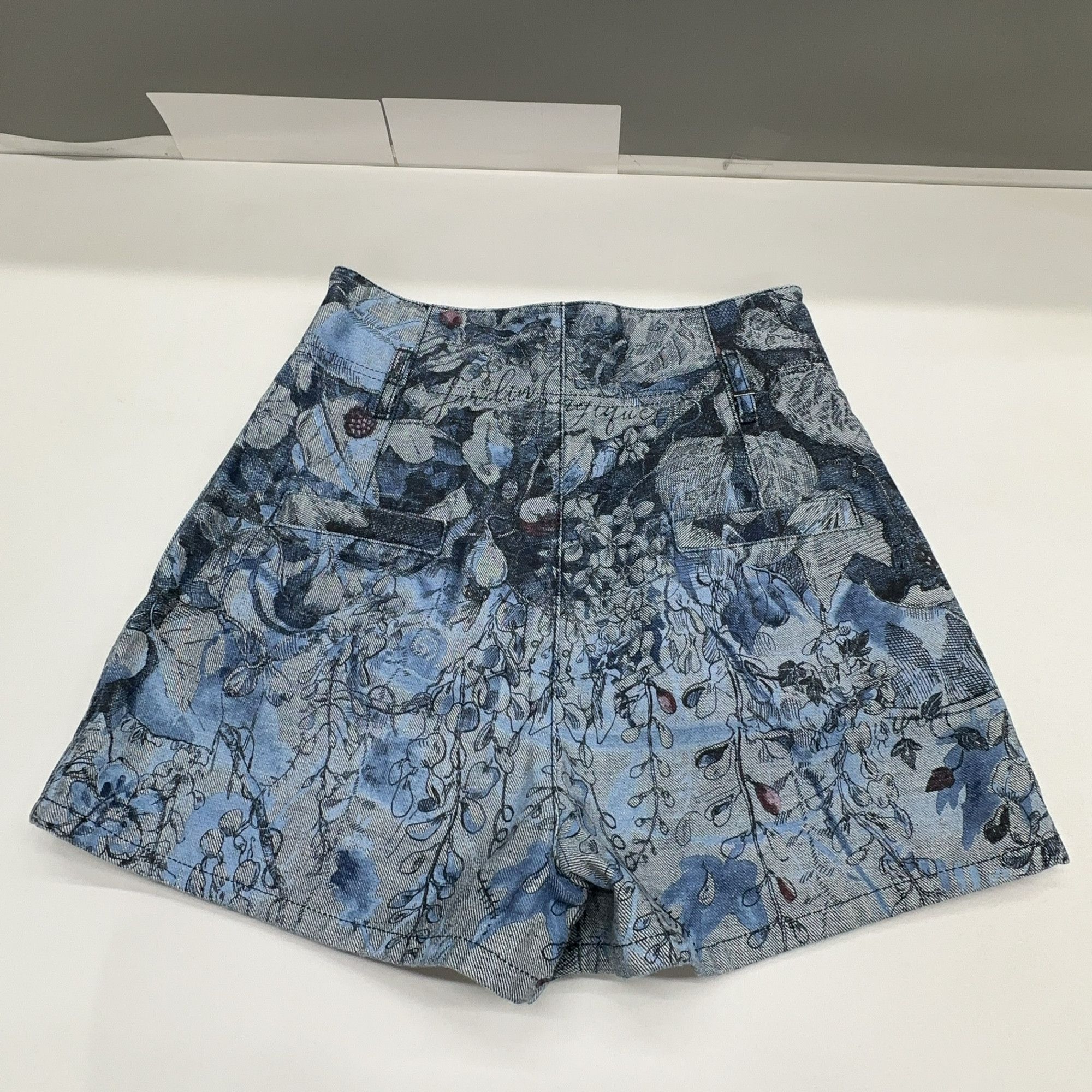 Dior Dior Floral Denim Shorts Size 38 Size 27" / US 4 / IT 40 - 8 Thumbnail