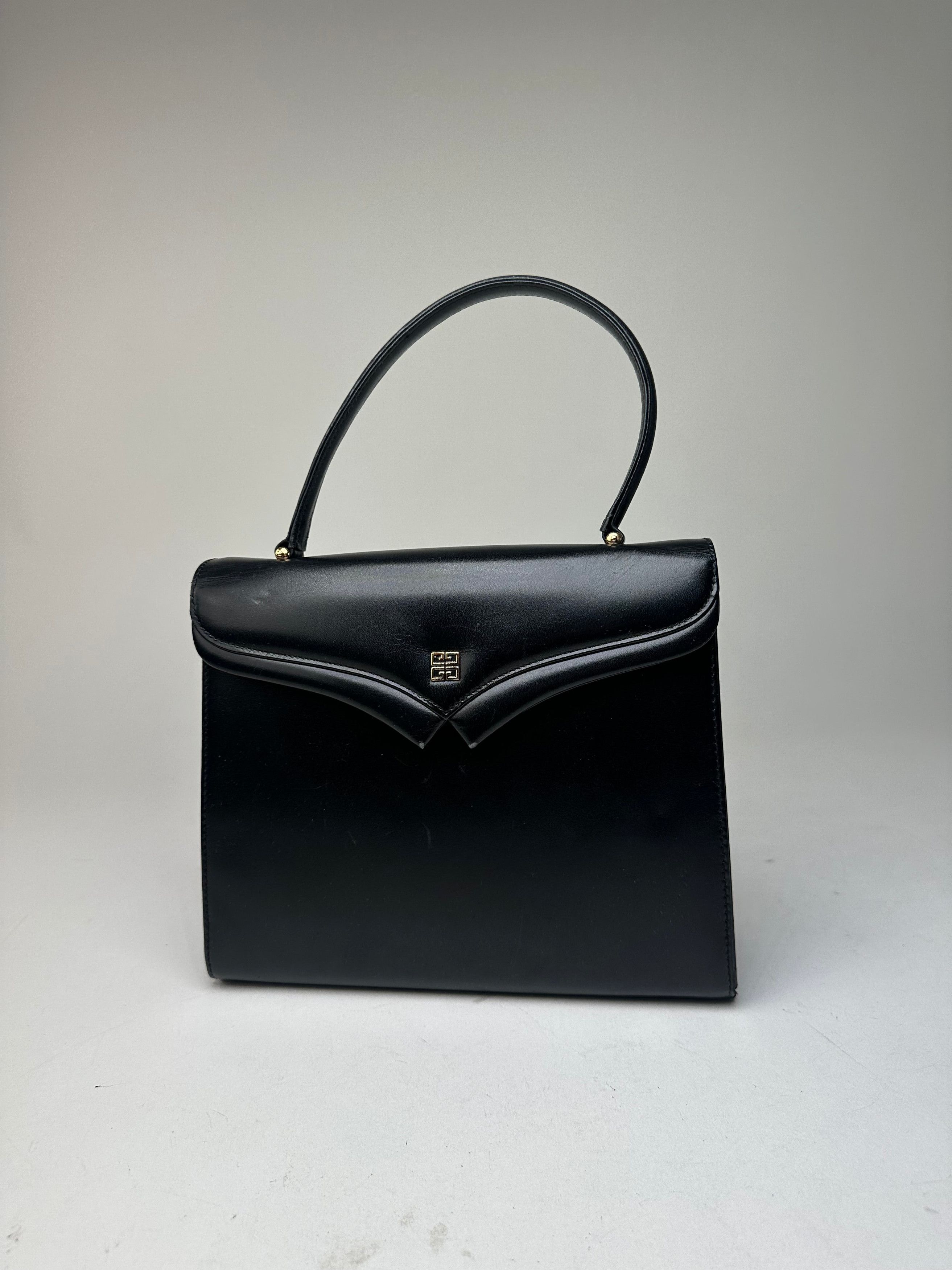 Givenchy Vintage Smooth Handbag Black Flap Size ONE SIZE - 11 Thumbnail
