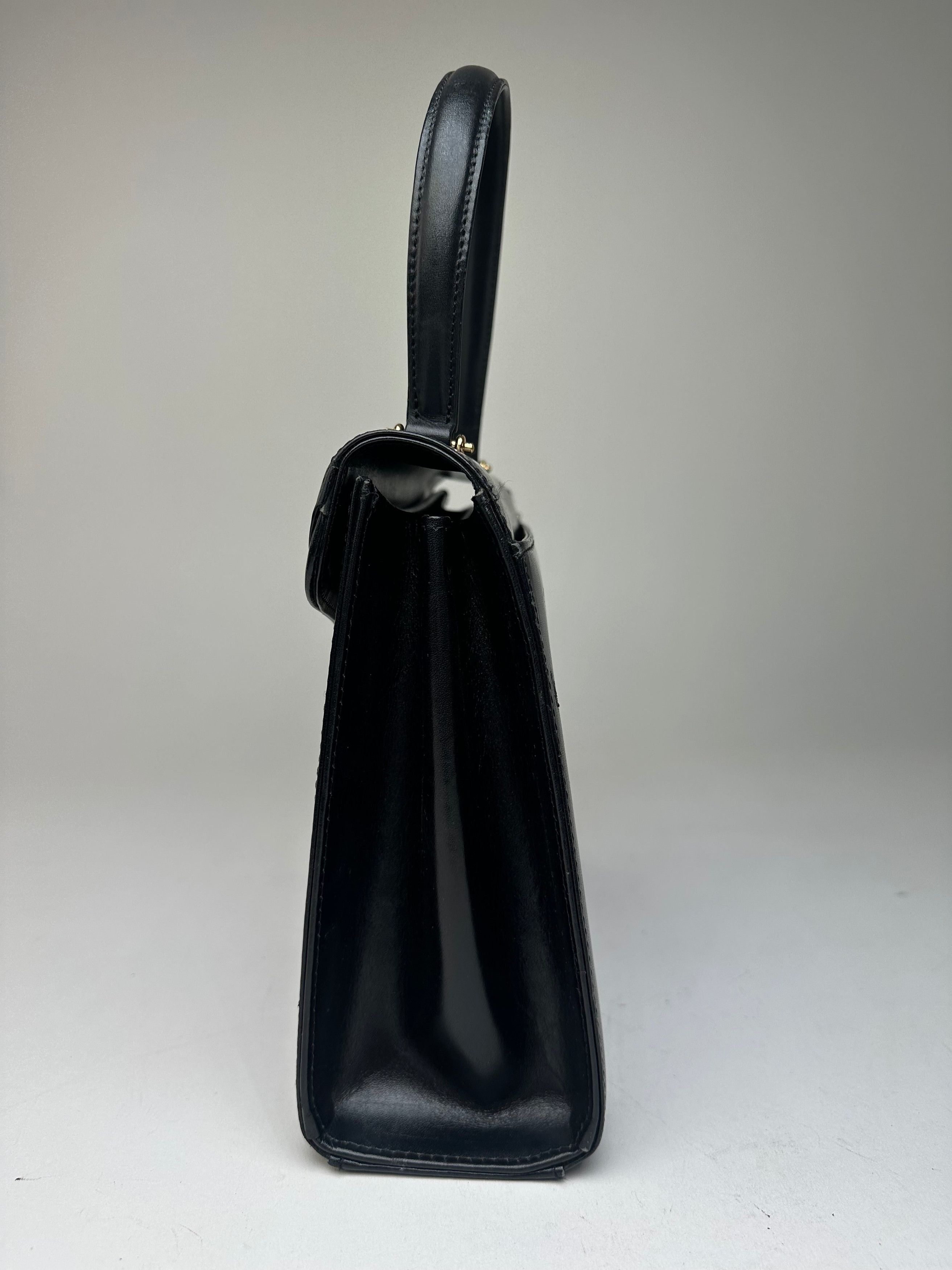Givenchy Vintage Smooth Handbag Black Flap Size ONE SIZE - 5 Thumbnail