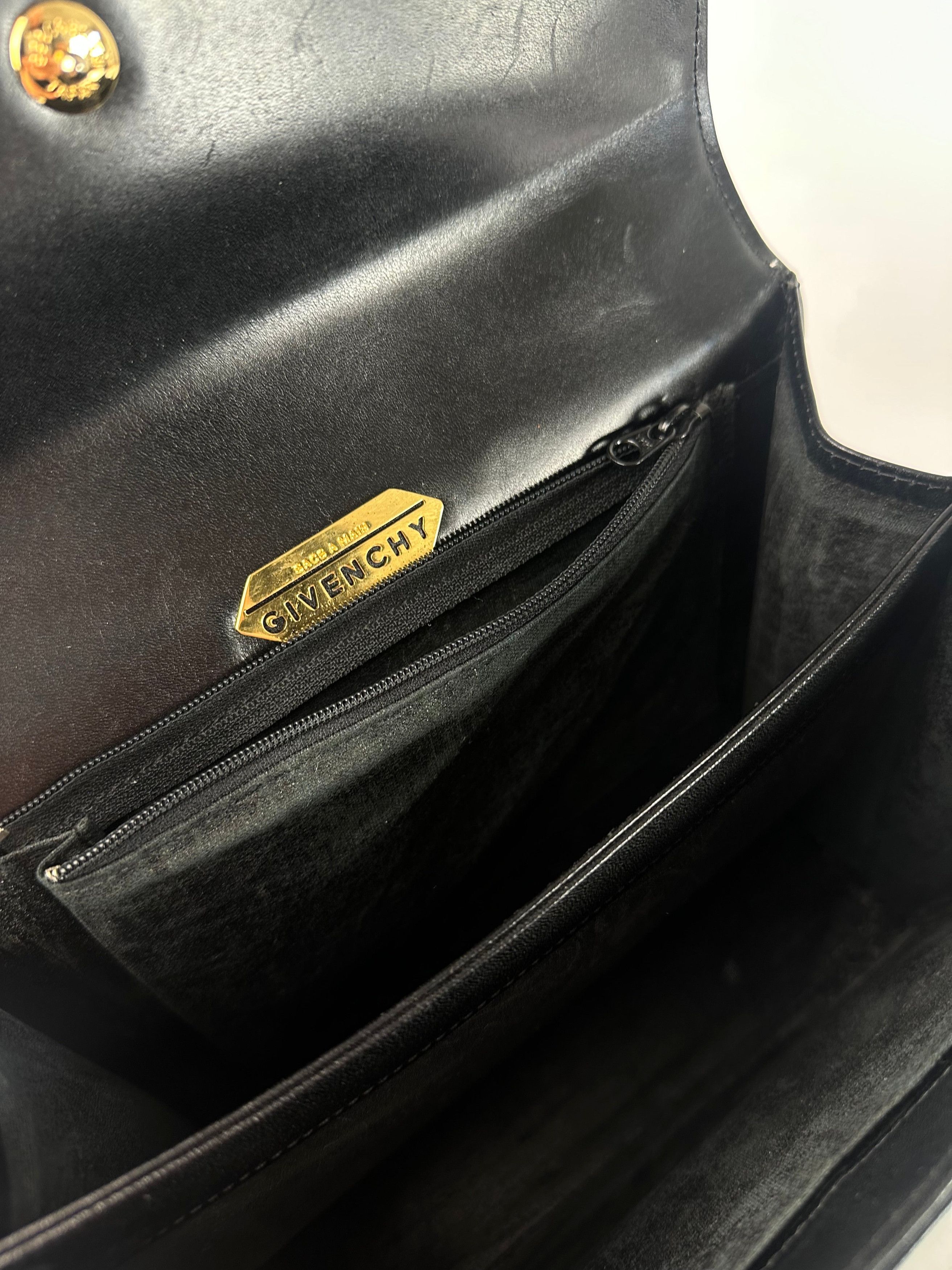 Givenchy Vintage Smooth Handbag Black Flap Size ONE SIZE - 4 Thumbnail