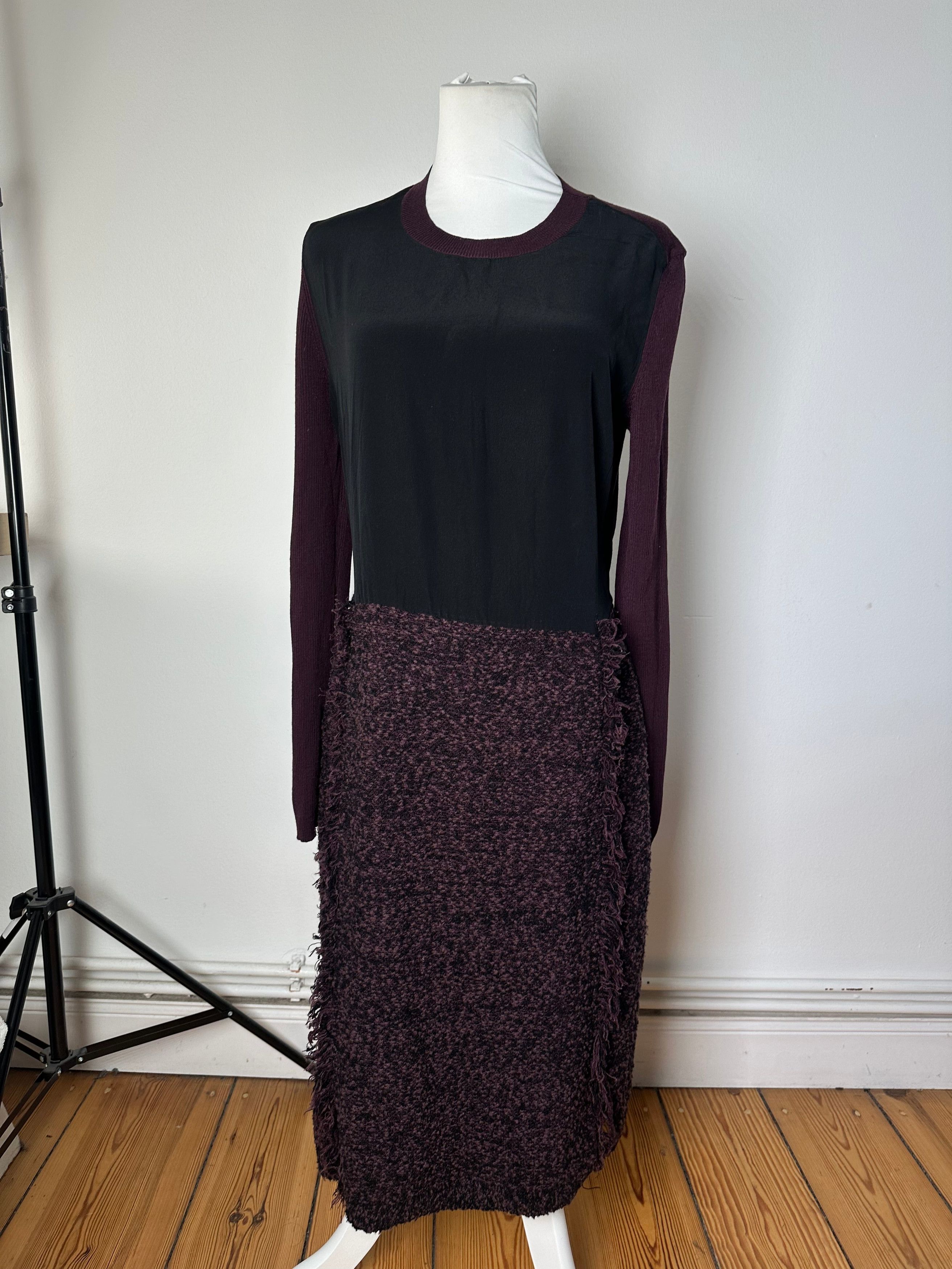 Salvatore Ferragamo Vintage Ferragamo Wool Dress Black Size L / US 10 / IT 46 - 7 Thumbnail