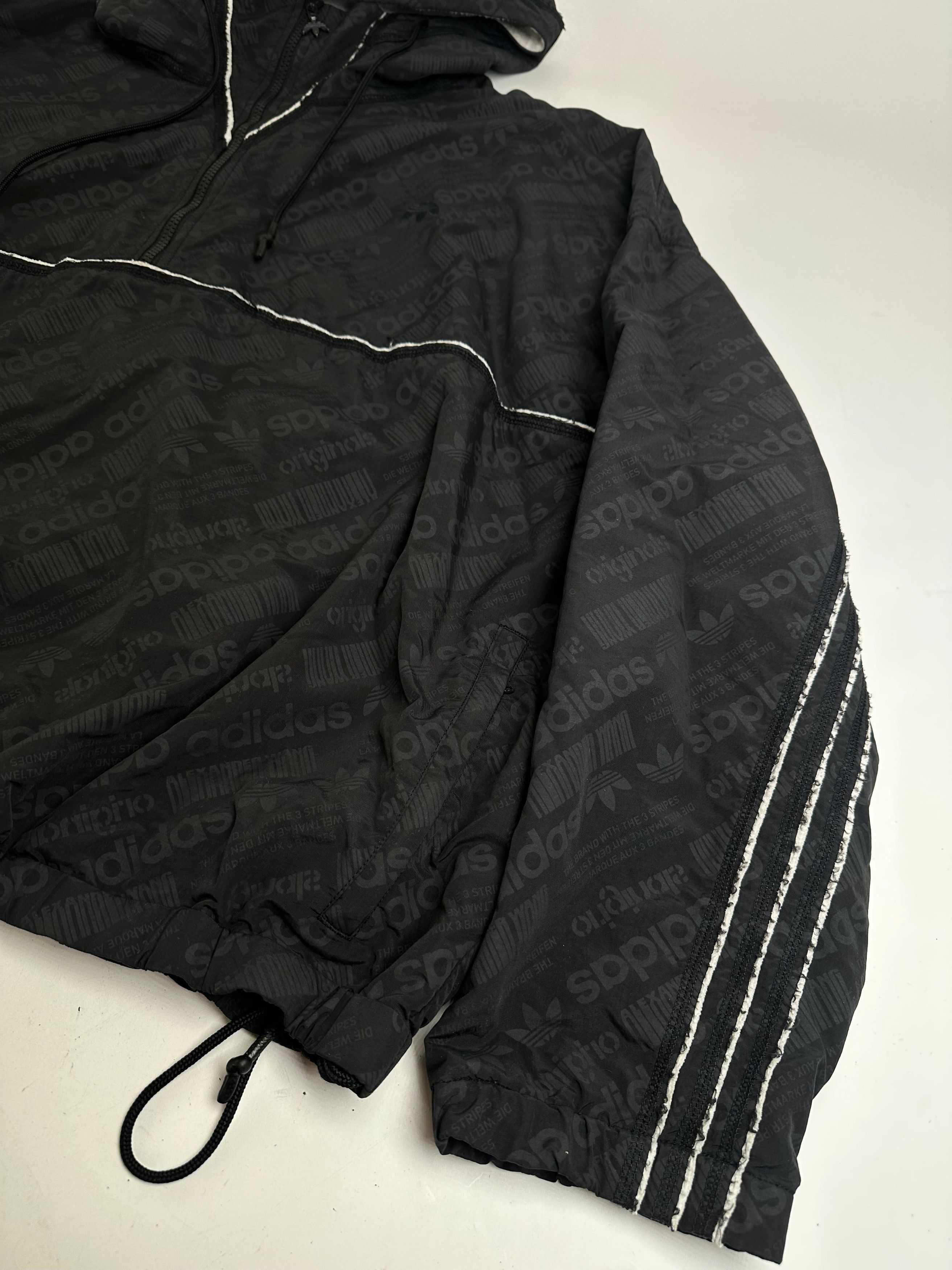 Alexander Wang Windbreaker Black Reflective Logo Pattern Size US XL / EU 56 / 4 - 6 Thumbnail