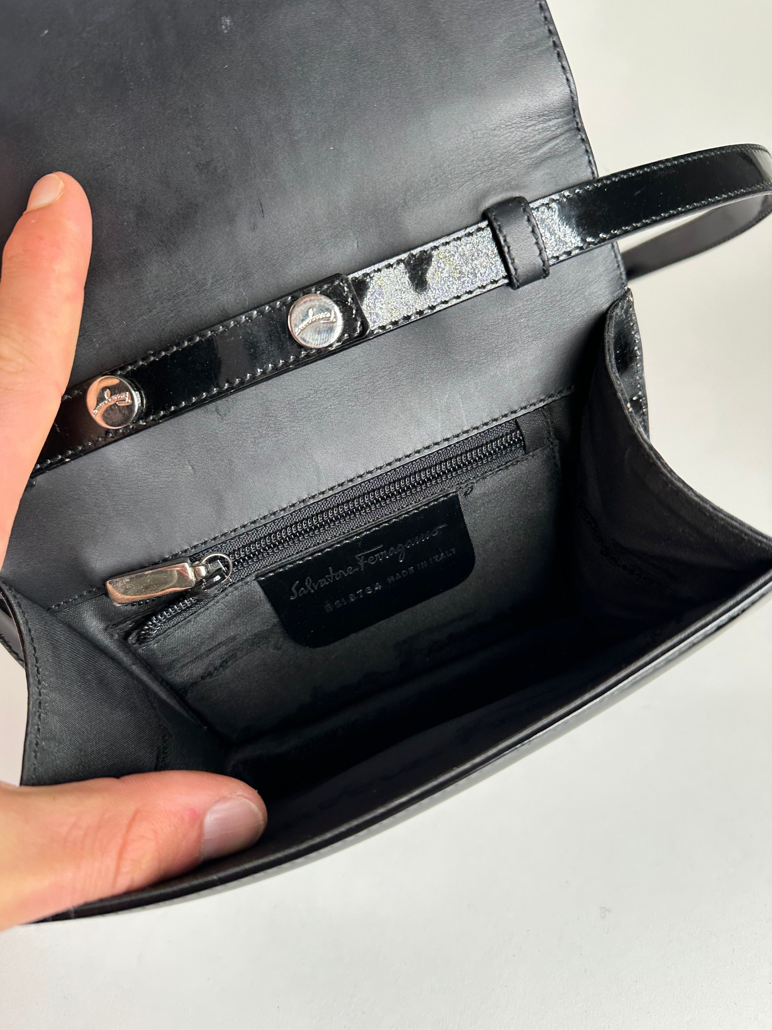 Salvatore Ferragamo Vintage Patent Crossbody Bag Black Size ONE SIZE - 3 Thumbnail