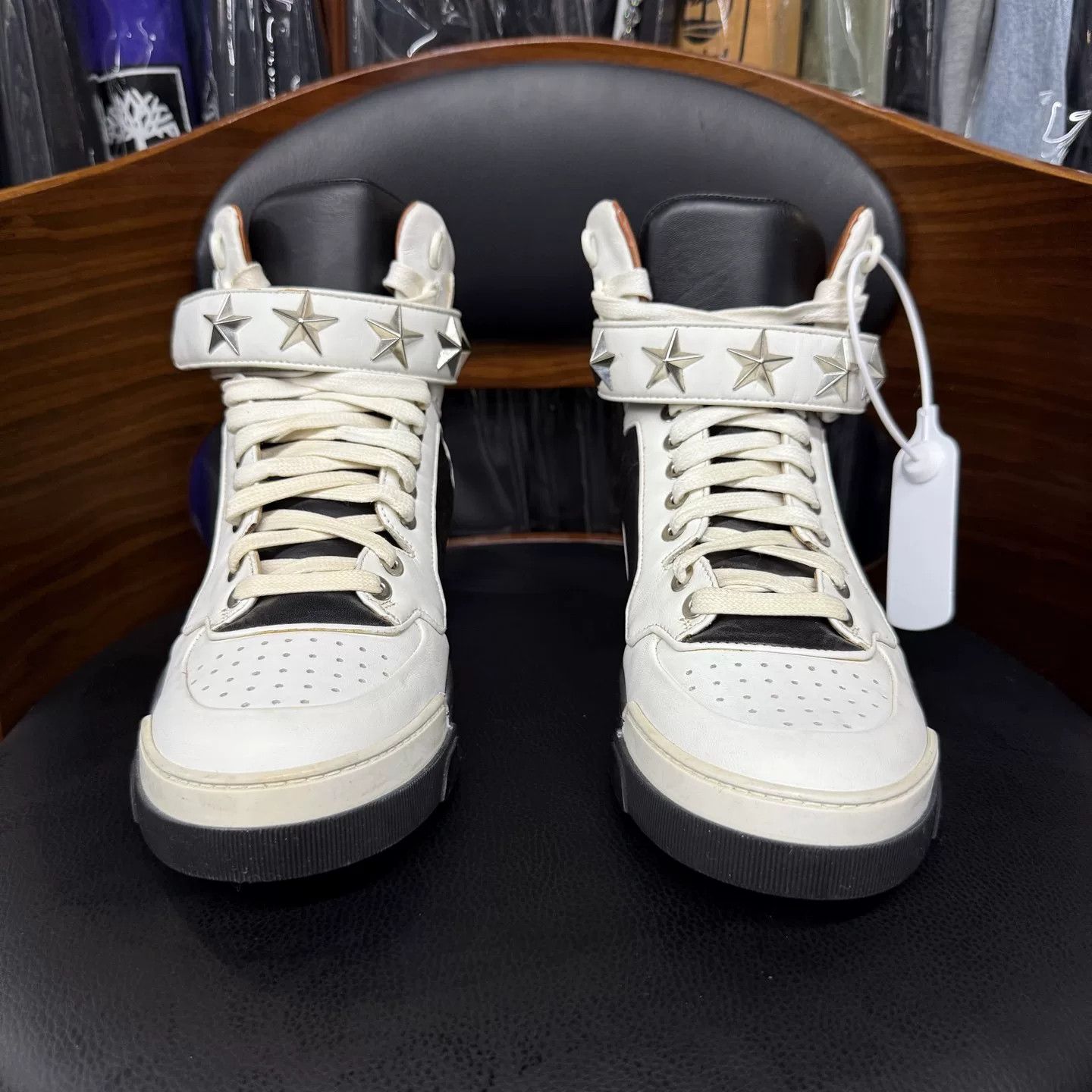 Givenchy Givenchy Star Rivet High-Top Sneakers Size US 4 / IT 34 - 2 Thumbnail