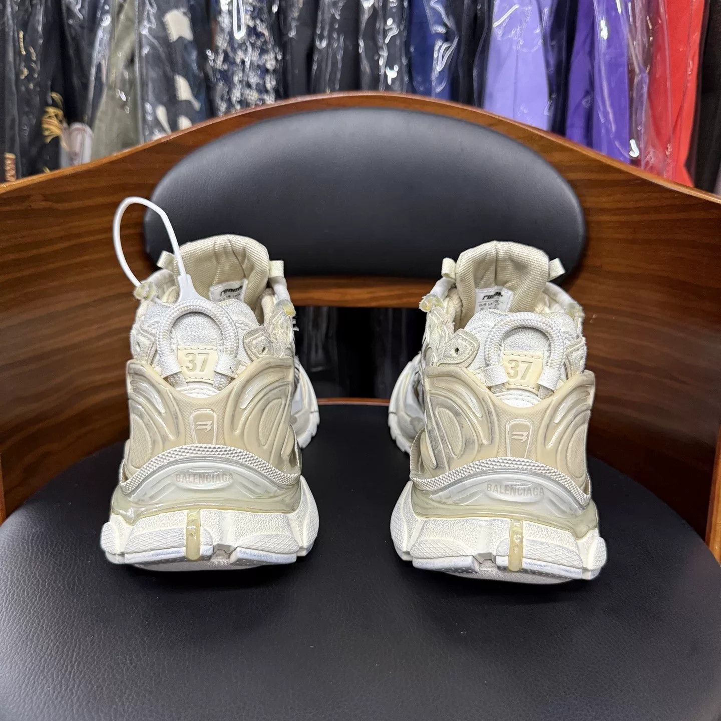Balenciaga Balenciaga Runner Beige Distressed Sneakers Size US 6 / IT 36 - 3 Thumbnail