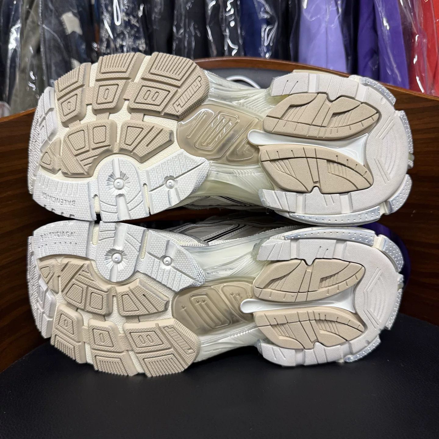 Balenciaga Balenciaga Runner Beige Distressed Sneakers Size US 6 / IT 36 - 8 Thumbnail