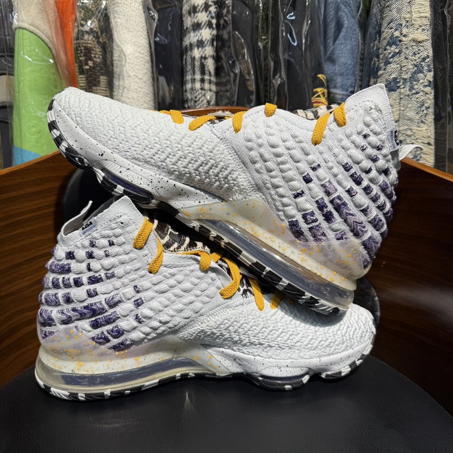 Nike Lebron 17 2K NBA 2K20 White Purple Size US 10 / EU 43 - 6 Thumbnail