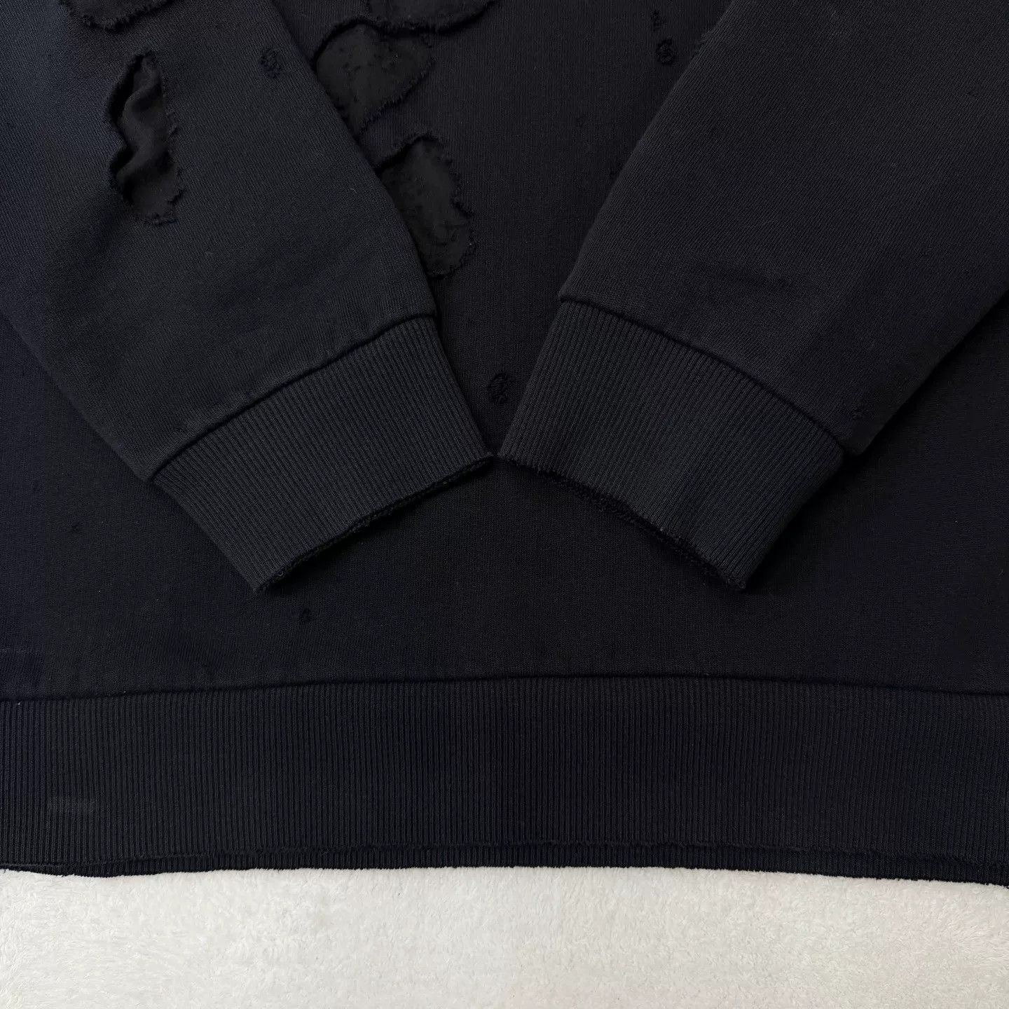 Givenchy Givenchy Black Distressed Crewneck Sweatshirt Size US L / EU 52-54 / 3 - 2 Thumbnail