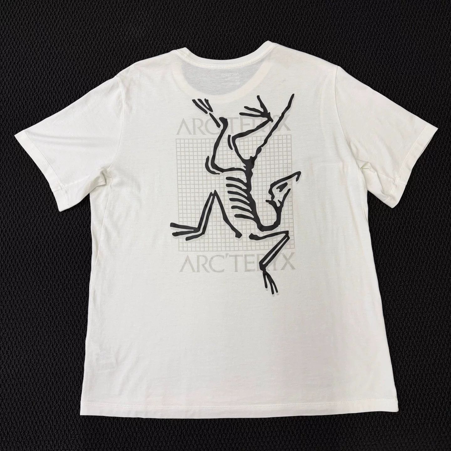 Arc'teryx Arcteryx Multi Bird White Short Sleeve Size US L / EU 52-54 / 3 - 2 Thumbnail
