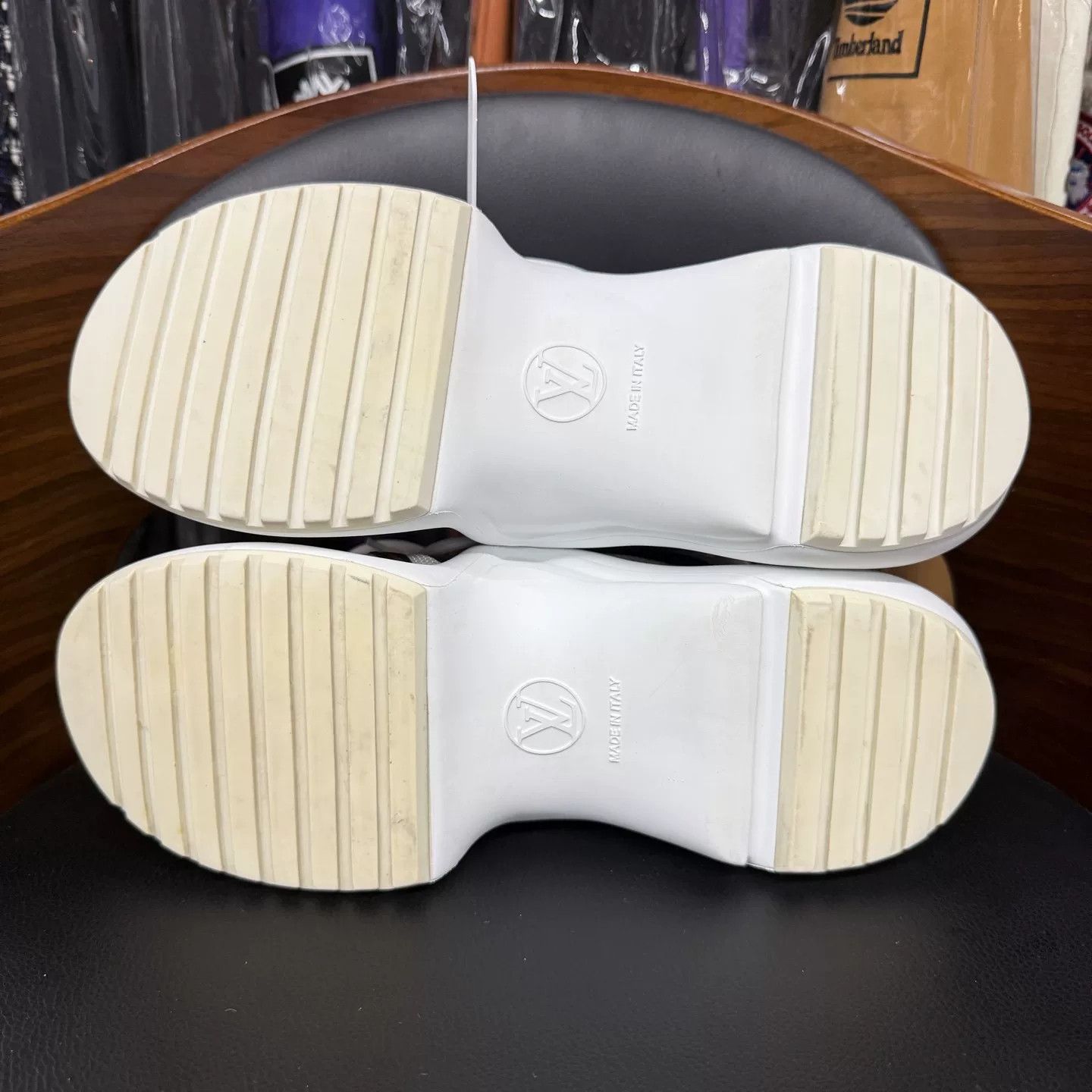 Louis Vuitton Louis Vuitton Archlight Monogram White Brown Size US 6 / IT 36 - 9 Thumbnail