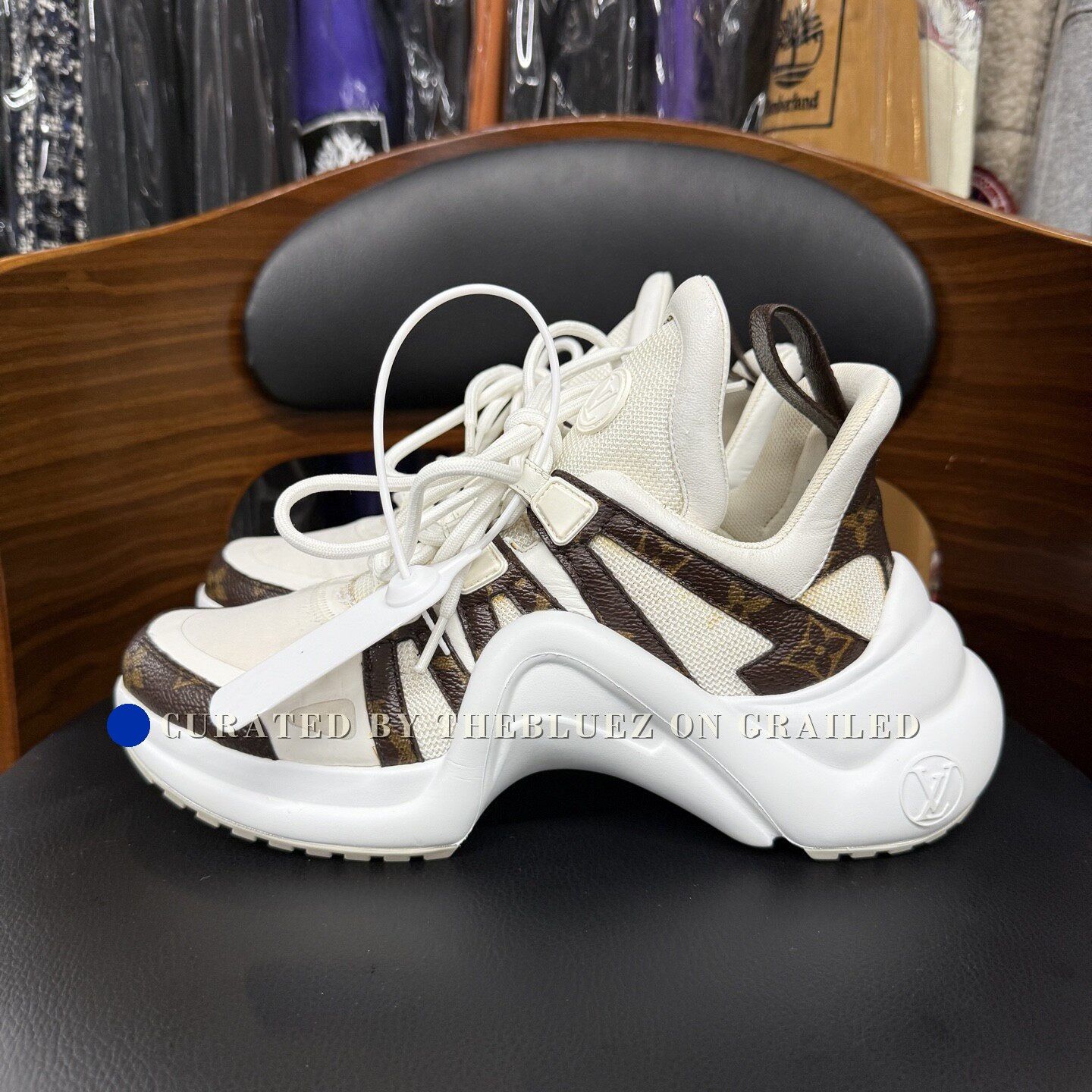 Louis Vuitton Louis Vuitton Archlight Monogram White Brown Size US 6 / IT 36 - 6 Thumbnail