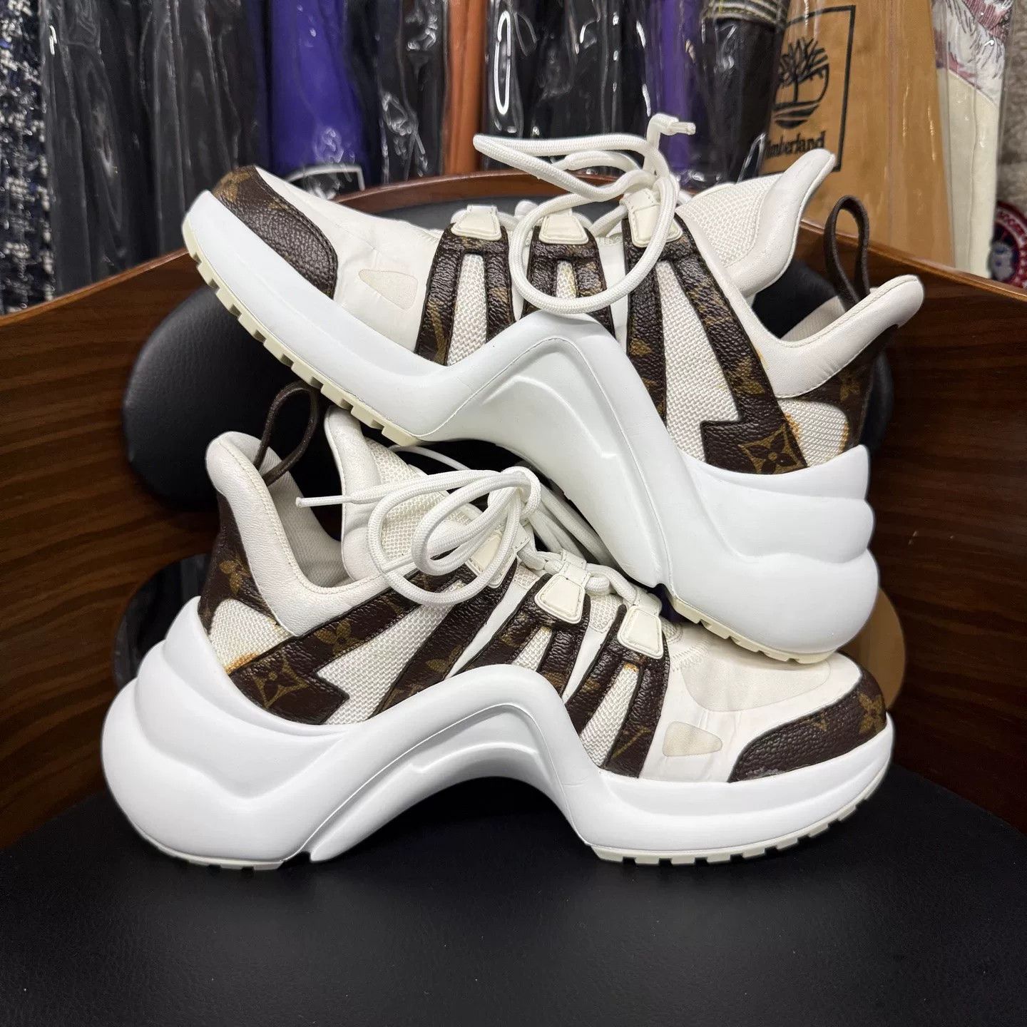 Louis Vuitton Louis Vuitton Archlight Monogram White Brown Size US 6 / IT 36 - 7 Thumbnail