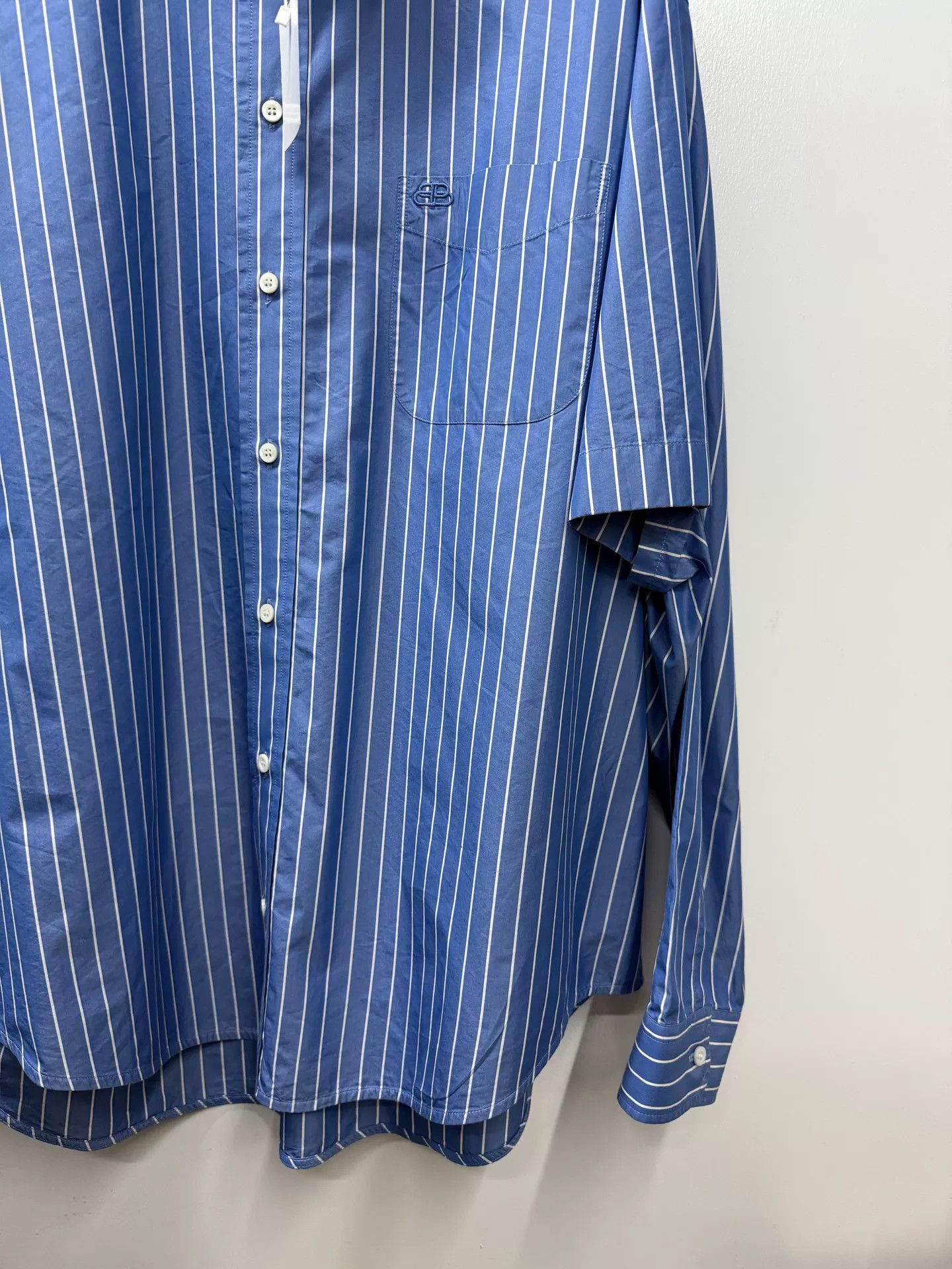 Balenciaga Balenciaga New Lock Button Striped Shirt Size US M / EU 48-50 / 2 - 2 Thumbnail