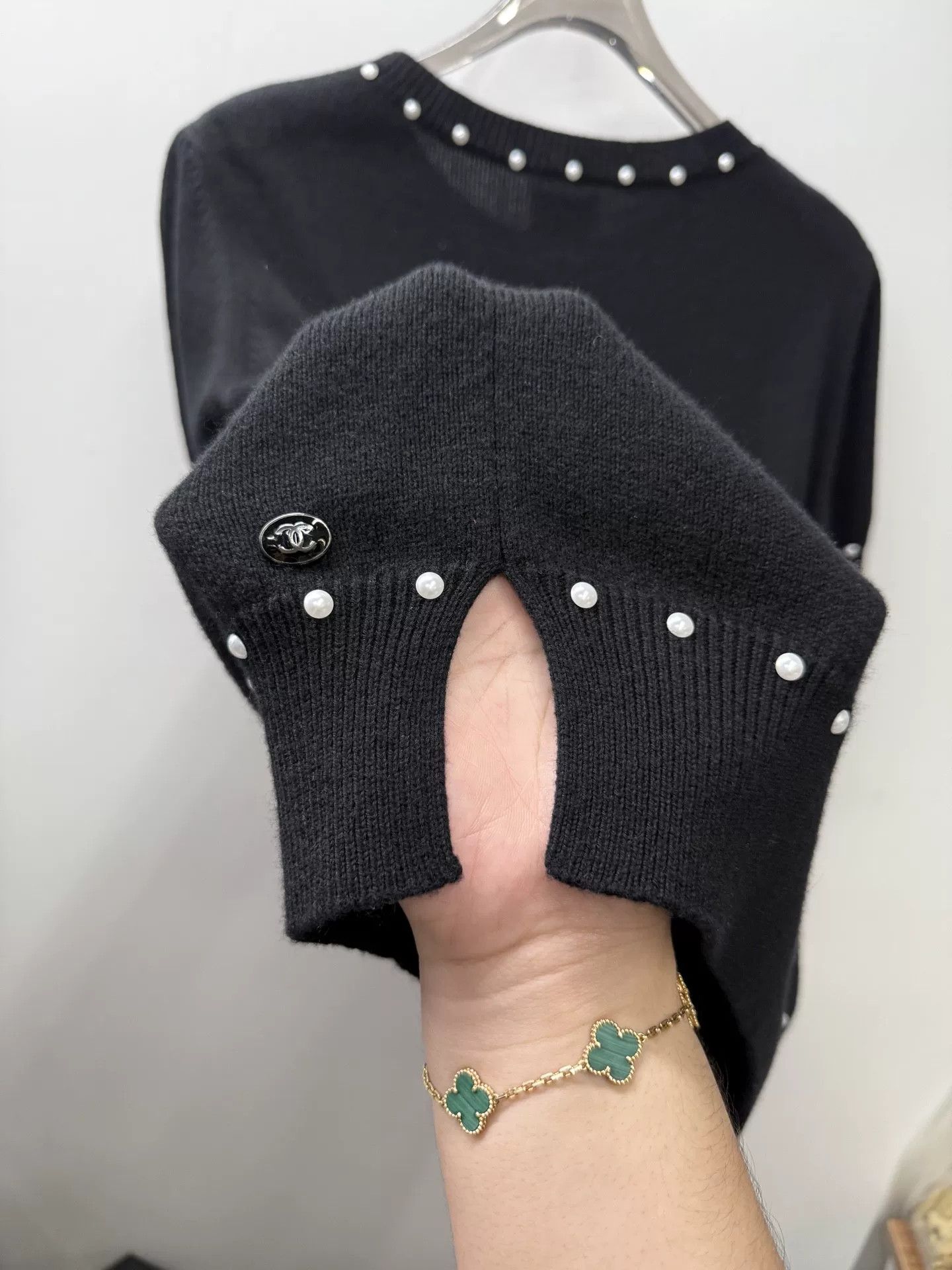 Chanel Chanel Black Pearl Wool Short-Sleeve Size S / US 4 / IT 40 - 5 Thumbnail