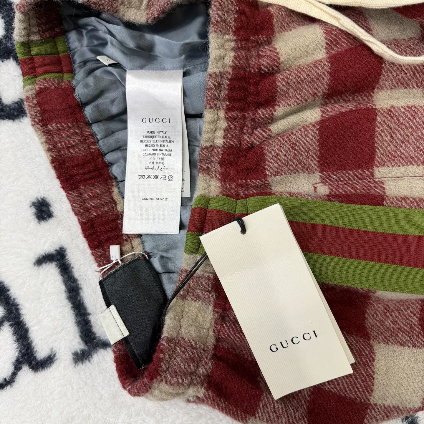 Gucci Gucci White Red Plaid Shorts Size US 28 / EU 44 - 4 Thumbnail