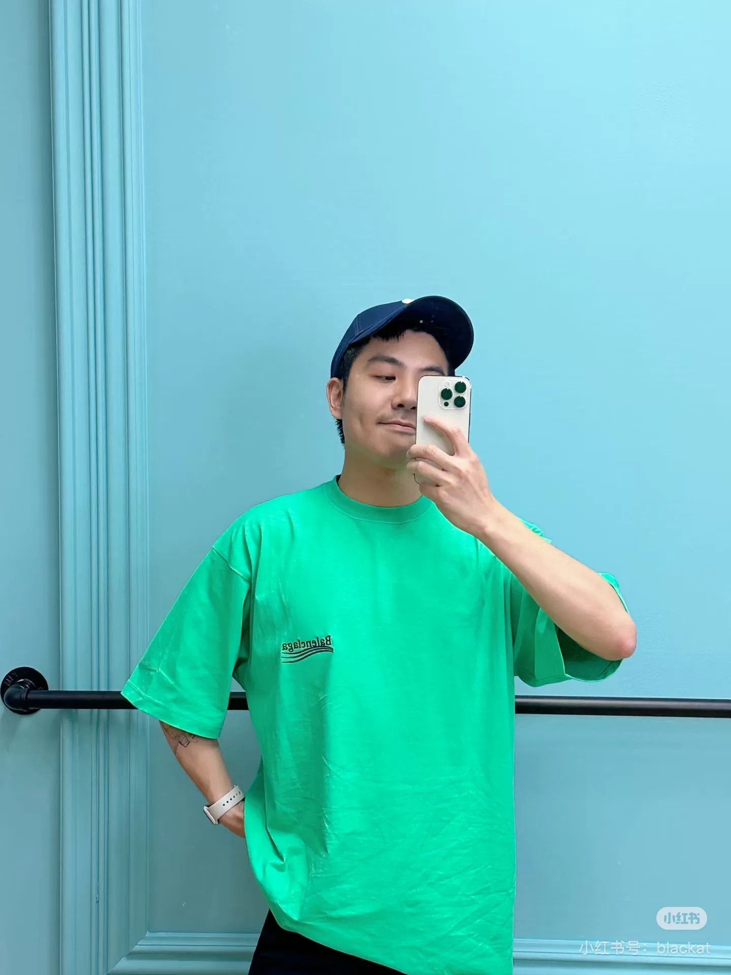 Balenciaga Balenciaga Green Cola Short Sleeve Size US XS / EU 42 / 0 - 5 Thumbnail
