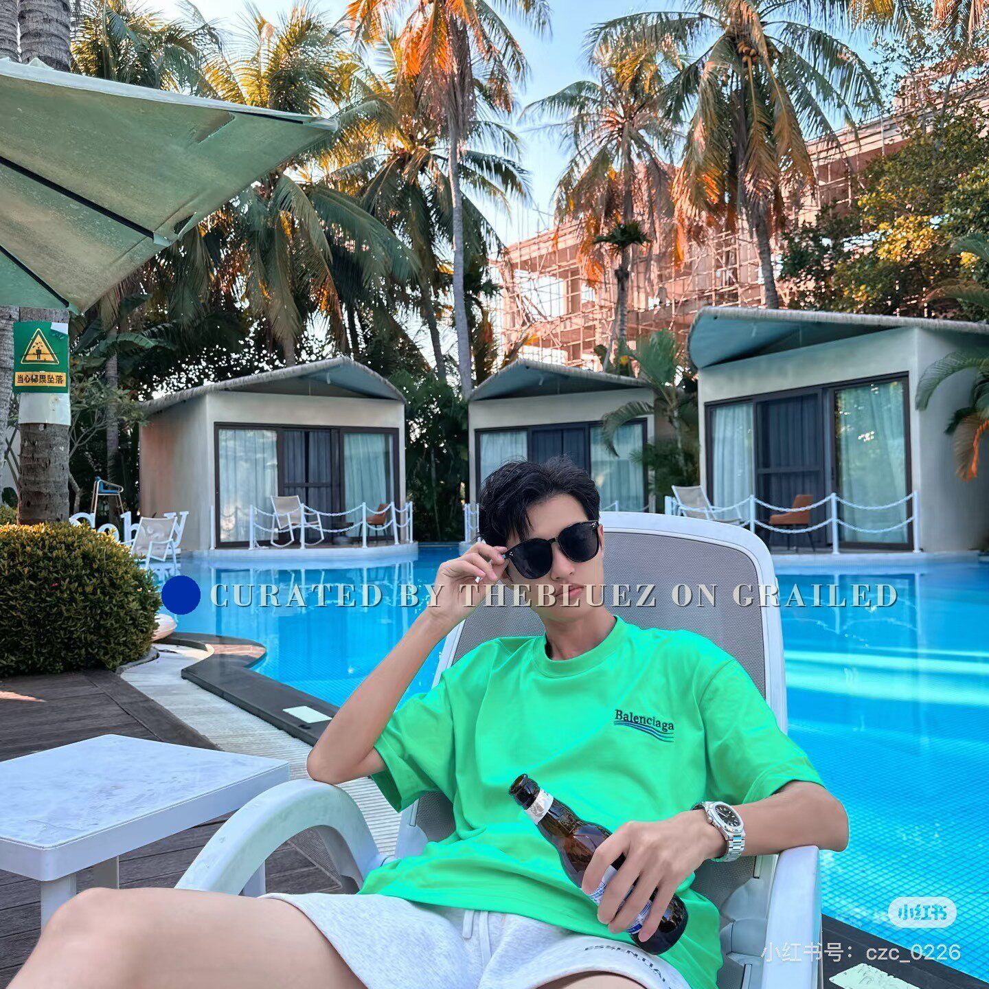 Balenciaga Balenciaga Green Cola Short Sleeve Size US XS / EU 42 / 0 - 9 Thumbnail