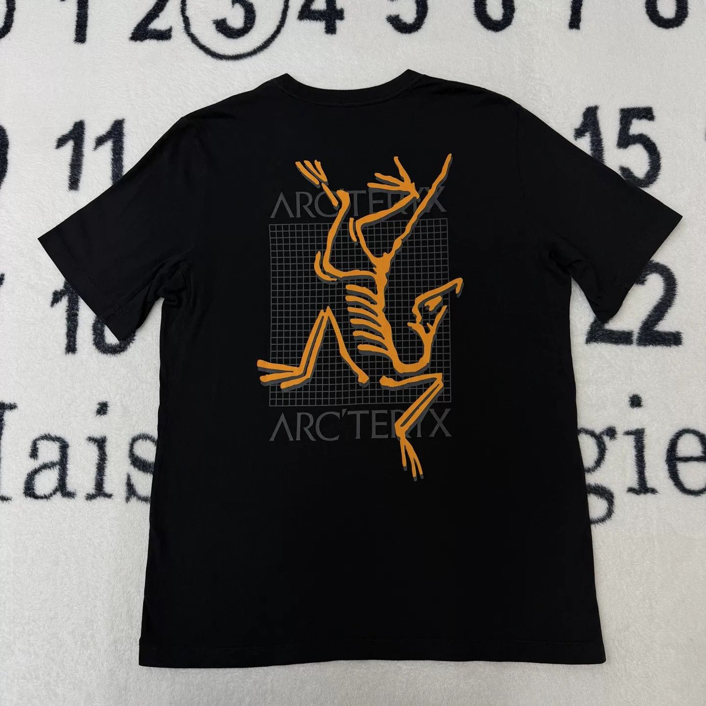 Arc'teryx Arcteryx Black Orange Logo Print Short-Sleeve Size US M / EU 48-50 / 2 - 3 Thumbnail
