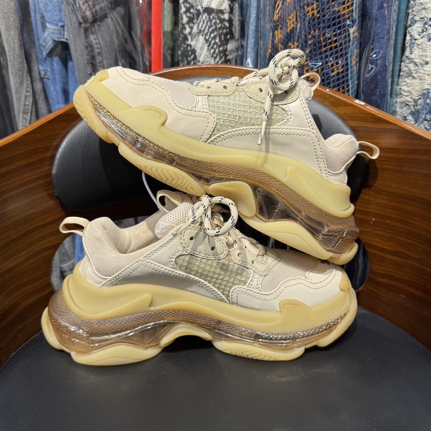 Balenciaga Balenciaga Triples Milk Tea Size US 5 / IT 35 - 7 Thumbnail