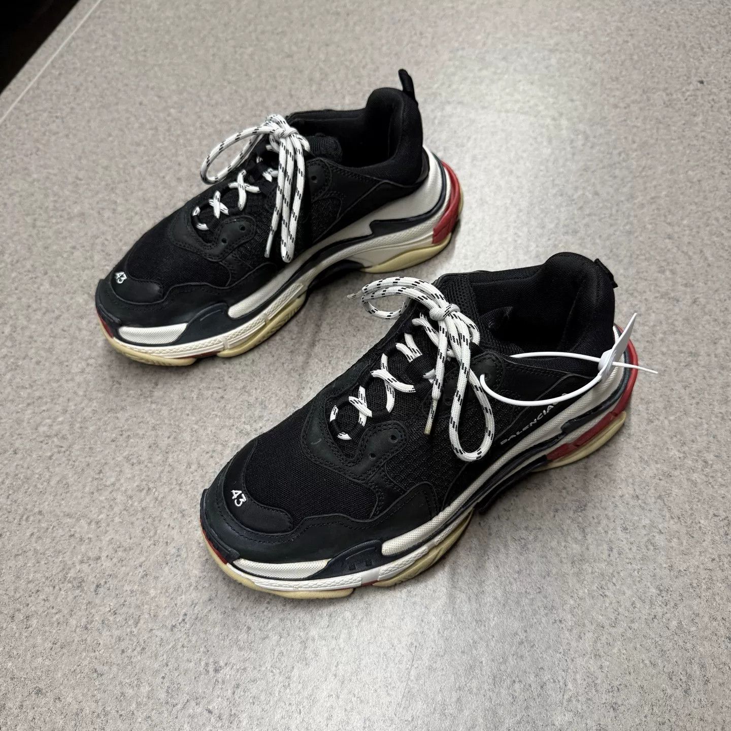 Balenciaga Balenciaga Triple S Black Red Distressed Size US 10 / EU 43 - 5 Thumbnail