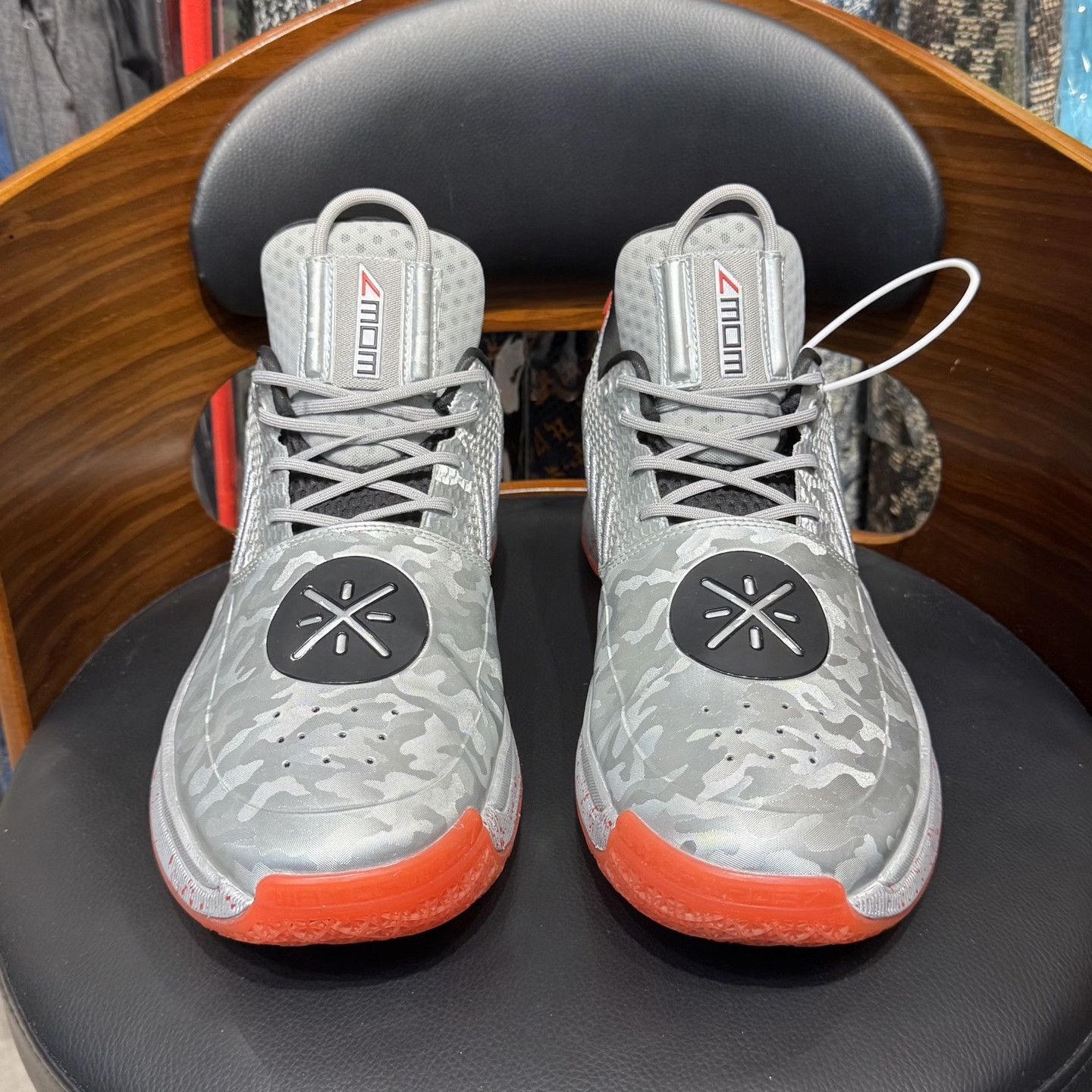 NBA Wow7 Way of Wade 7 Veteran Silver Camo Size US 10 / EU 43 - 2 Thumbnail
