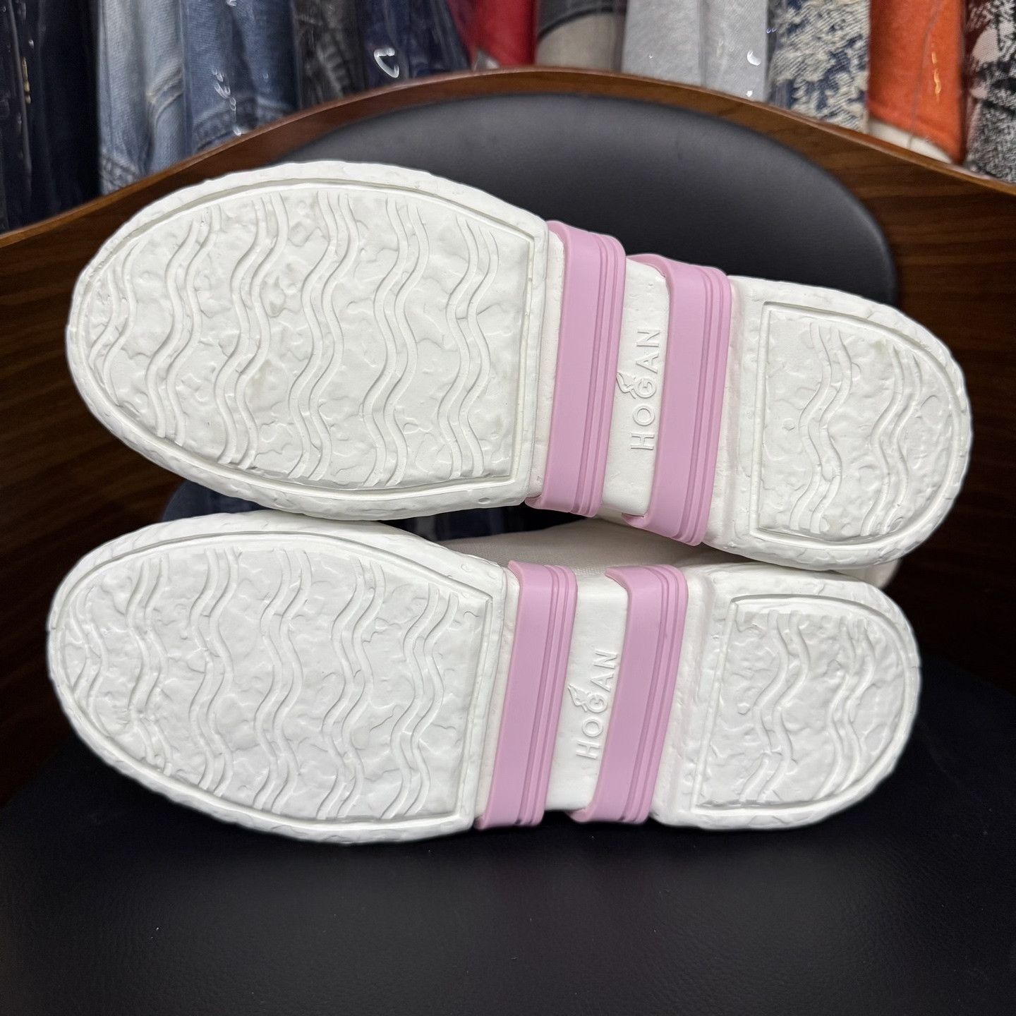 Hogan Hogan White Pink Gold Tail Sneakers Size US 6 / IT 36 - 5 Thumbnail