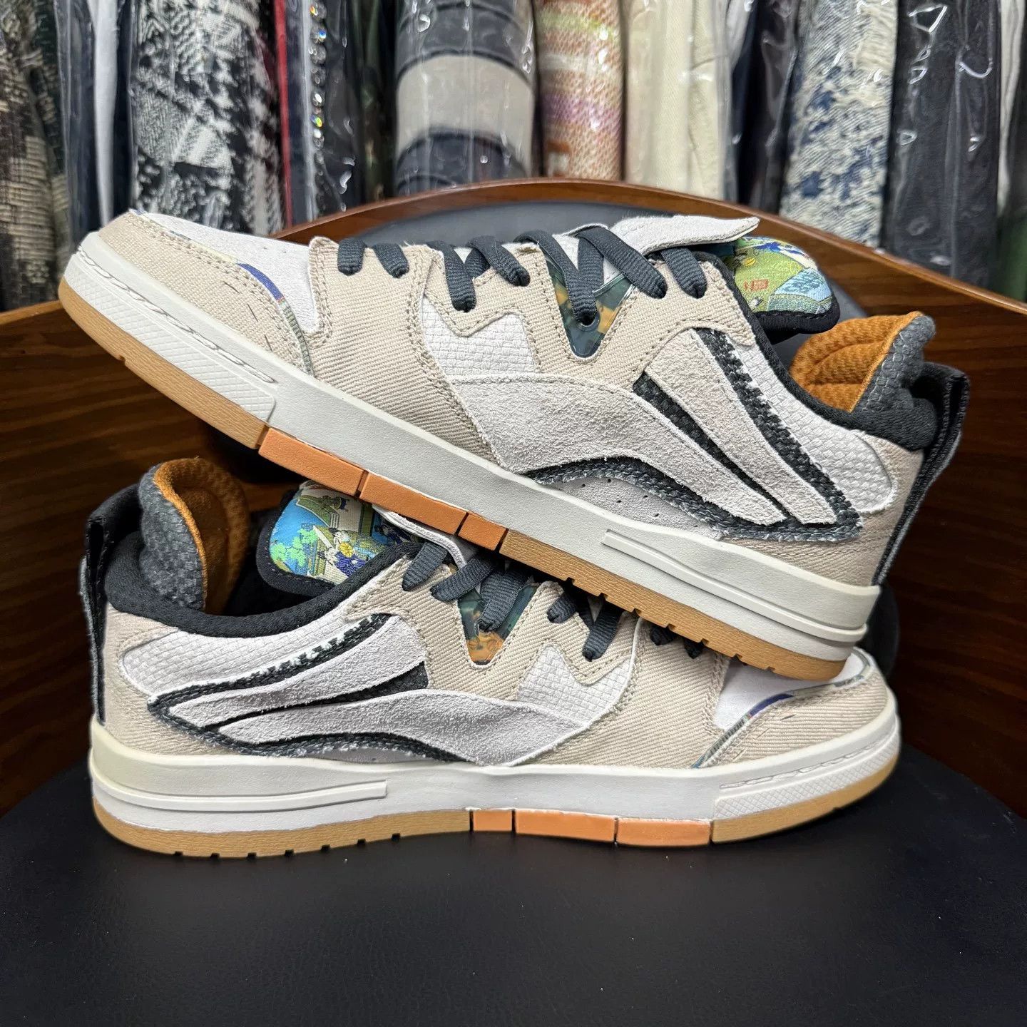 Li-Ning Li-Ning Weiyu Pro Xi'an Limited Size US 10 / EU 43 - 7 Thumbnail