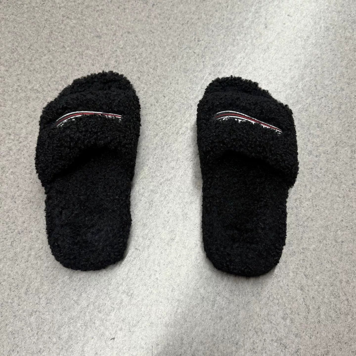 Balenciaga Balenciaga Furry Black Teddy Slippers Size US 8 / IT 38 - 3 Thumbnail