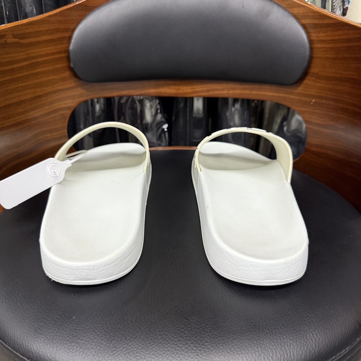 Givenchy Givenchy White Logo Slippers Size US 10 / EU 43 - 3 Thumbnail