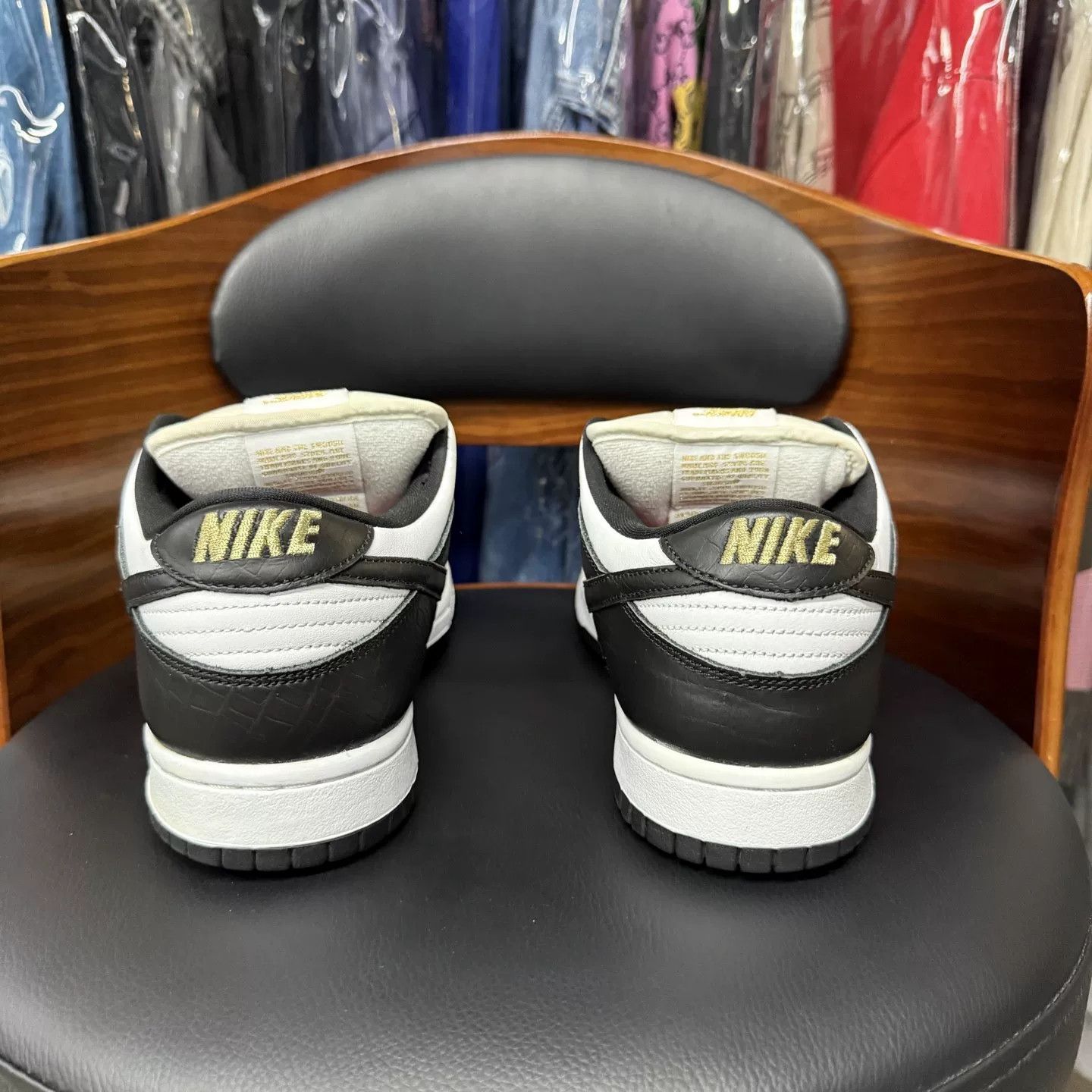 Nike SB Dunk SB Supreme Black White Gold Size US 10 / EU 43 - 3 Thumbnail